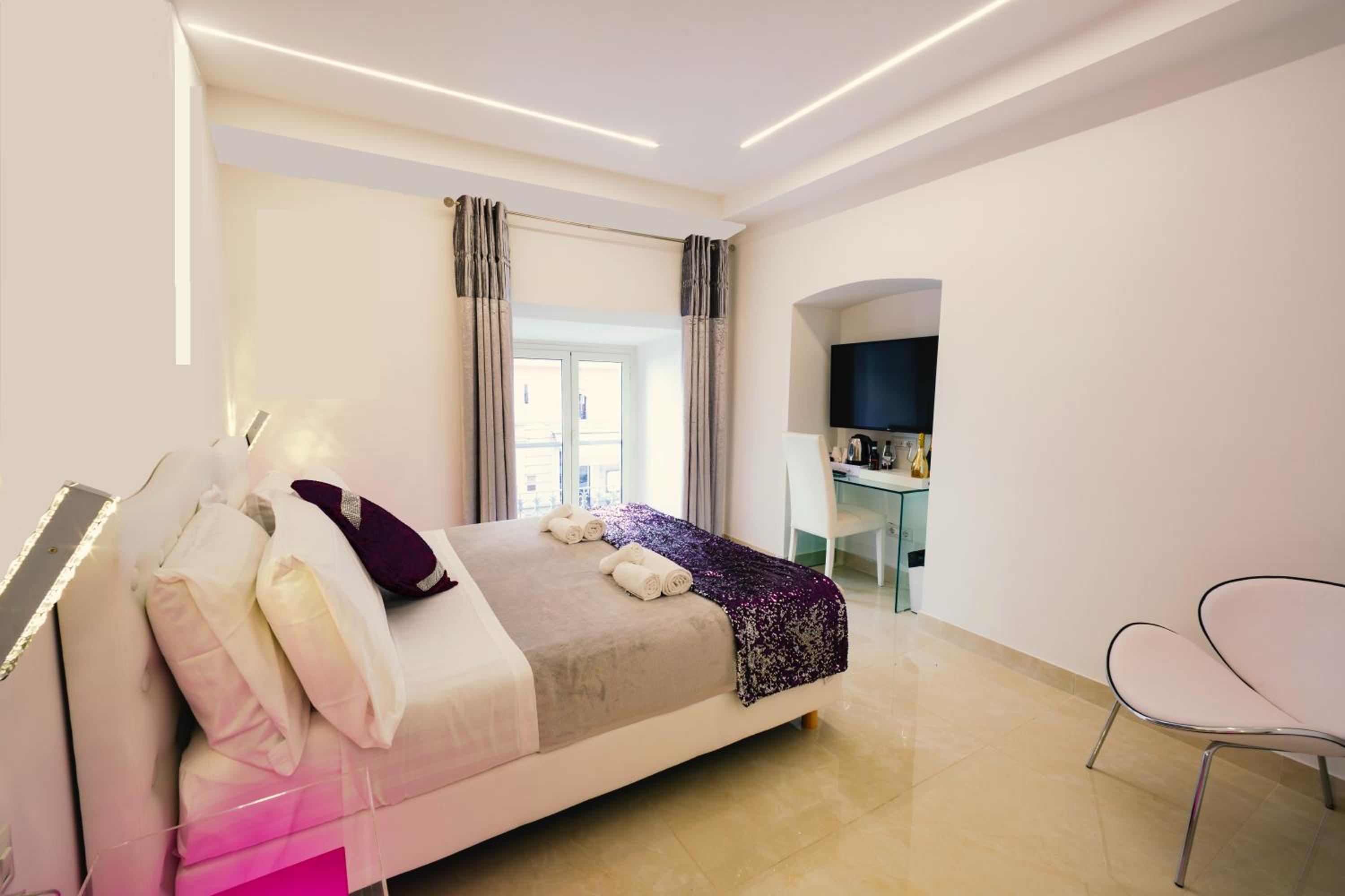 Double or Twin Room photo 3