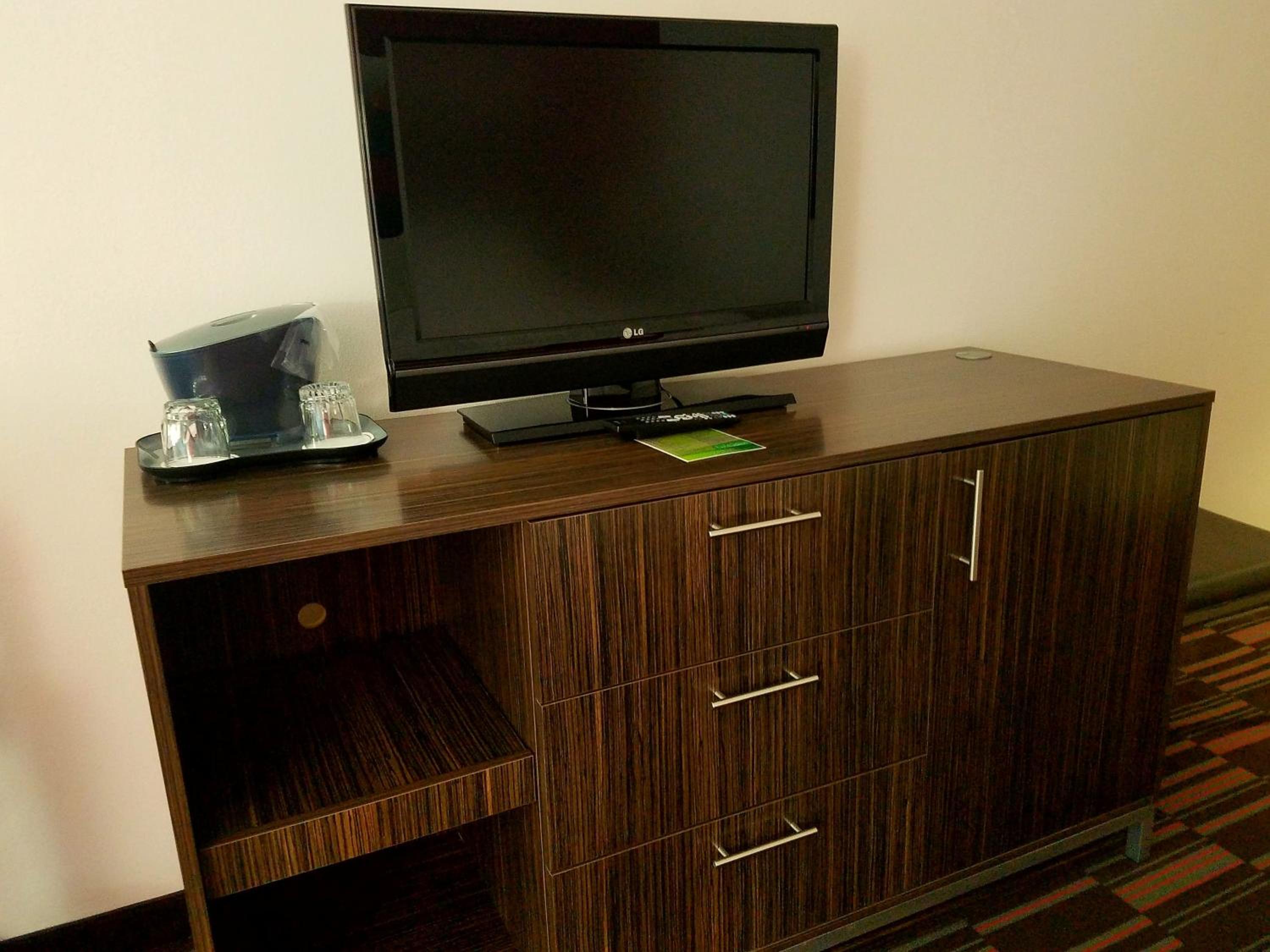 Standard King Room - Photo 2
