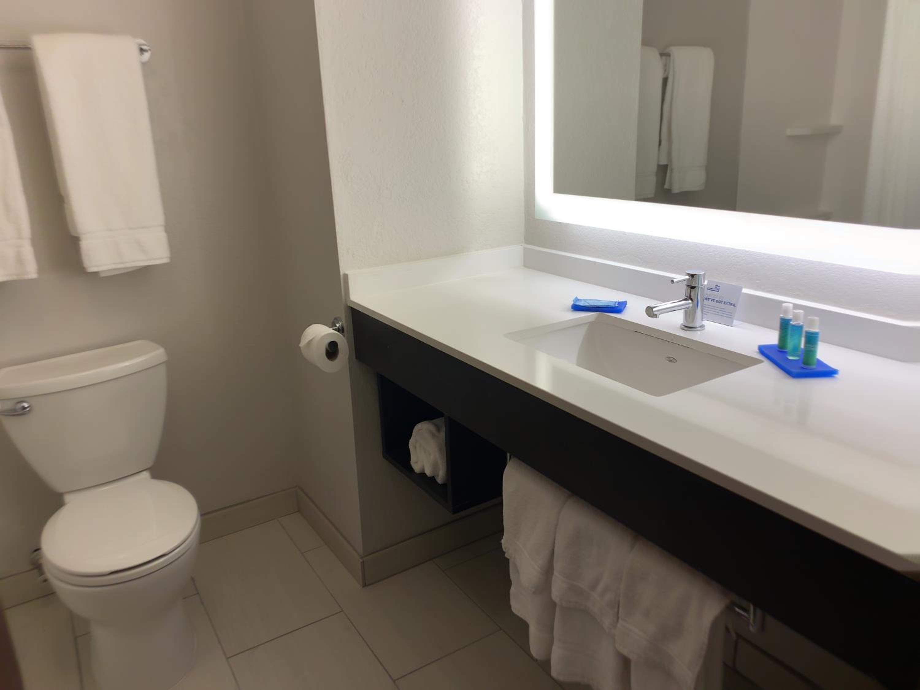 Standard Room - Photo 2