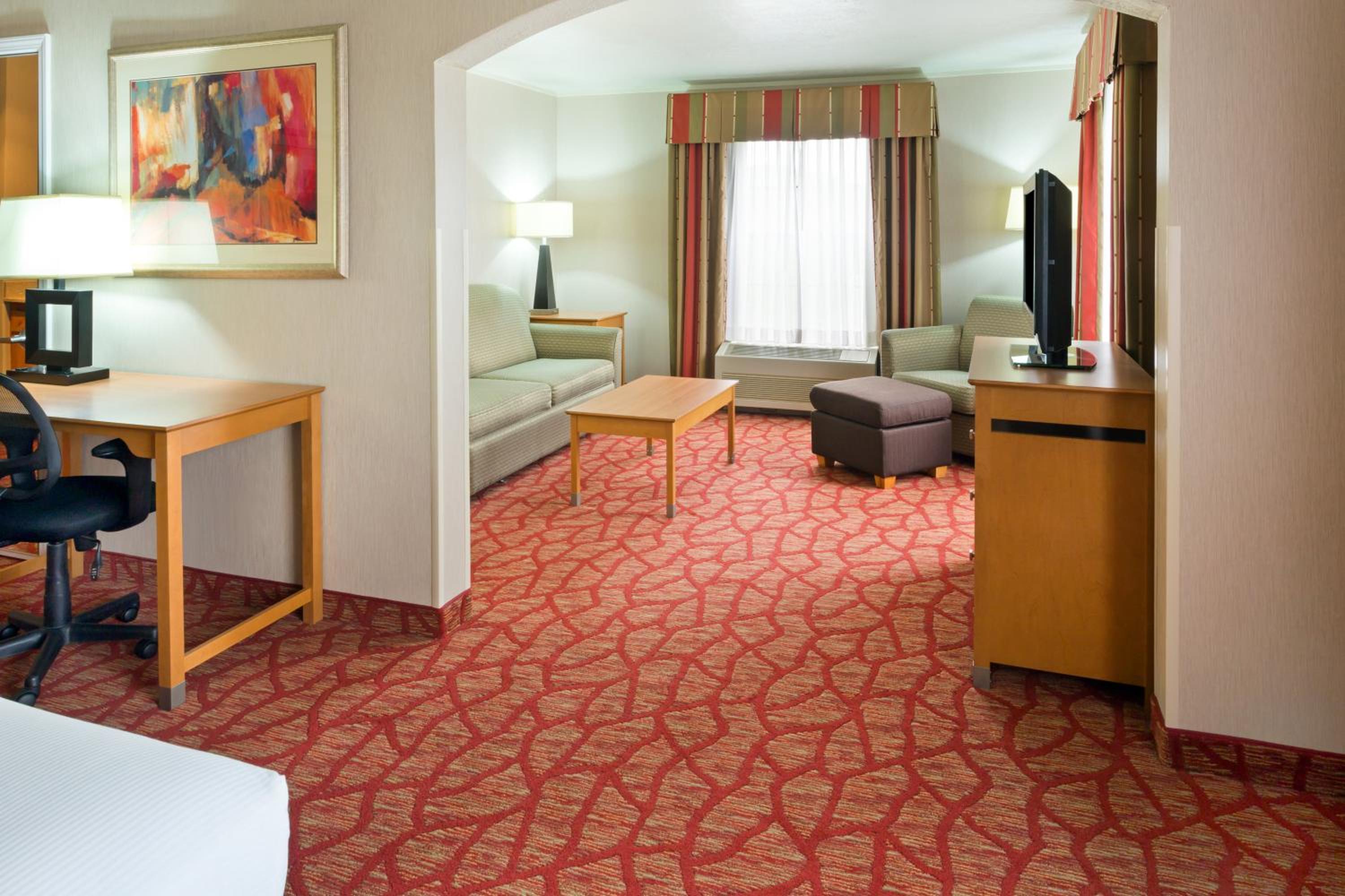 King Suite - Photo 1