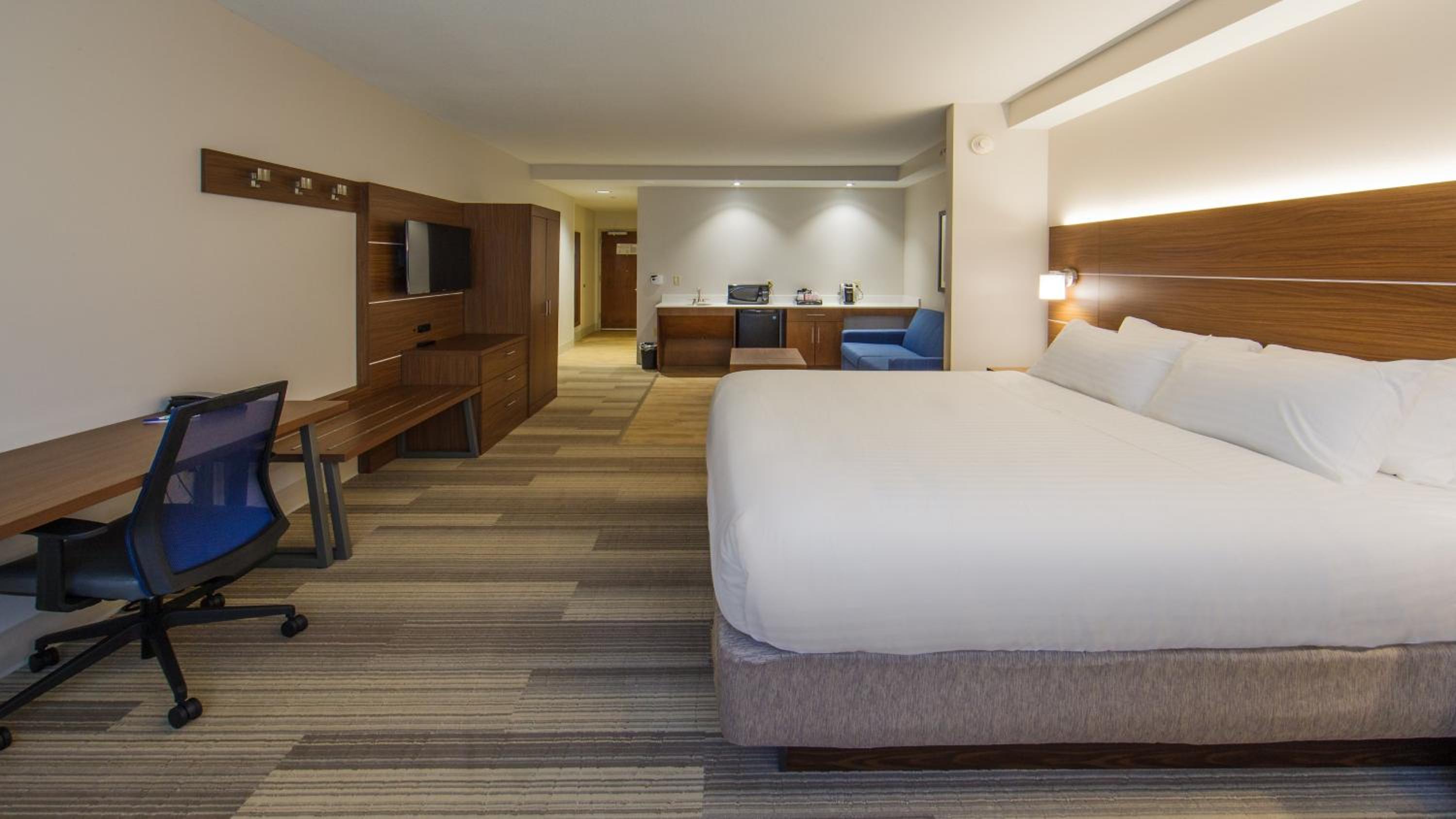King Room - Mobility Access/Hearing Accessible at Holiday Inn Express Gatlinburg Downtown by IHG in Gatlinburg