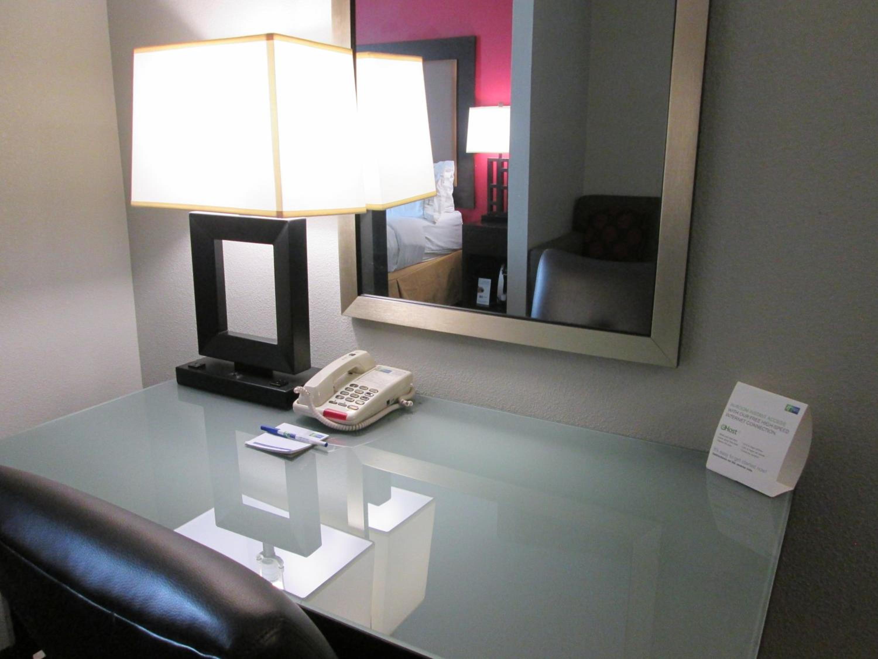 King Suite - Photo 1