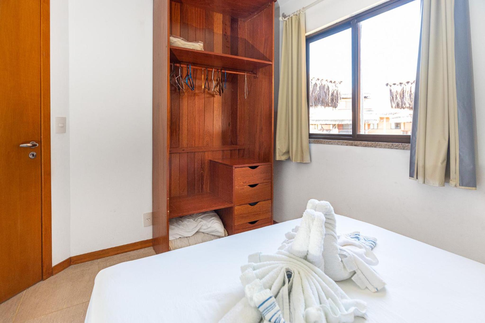 Apartment - Split Level - Photo 1