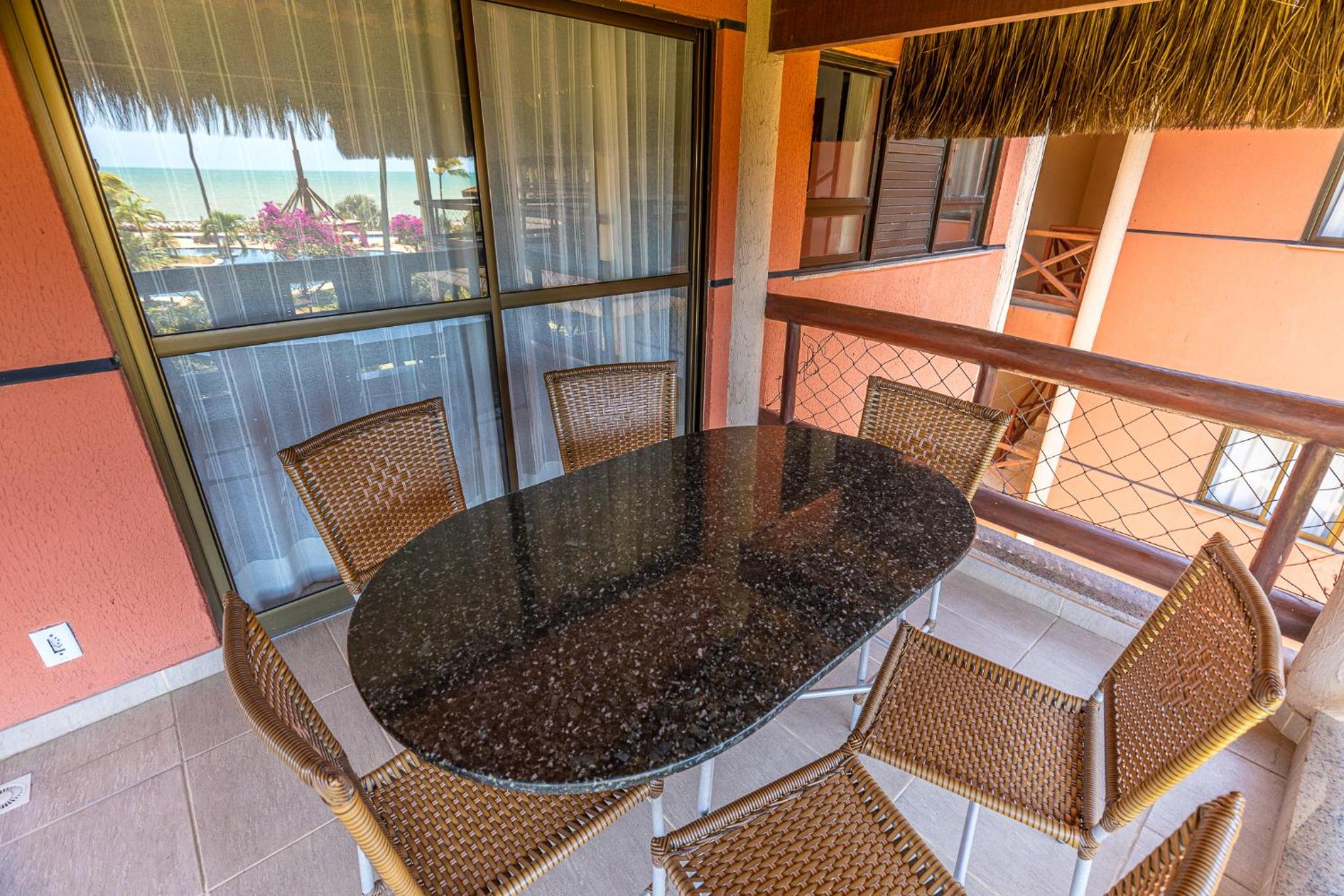 Apartment - Split Level - Photo 24