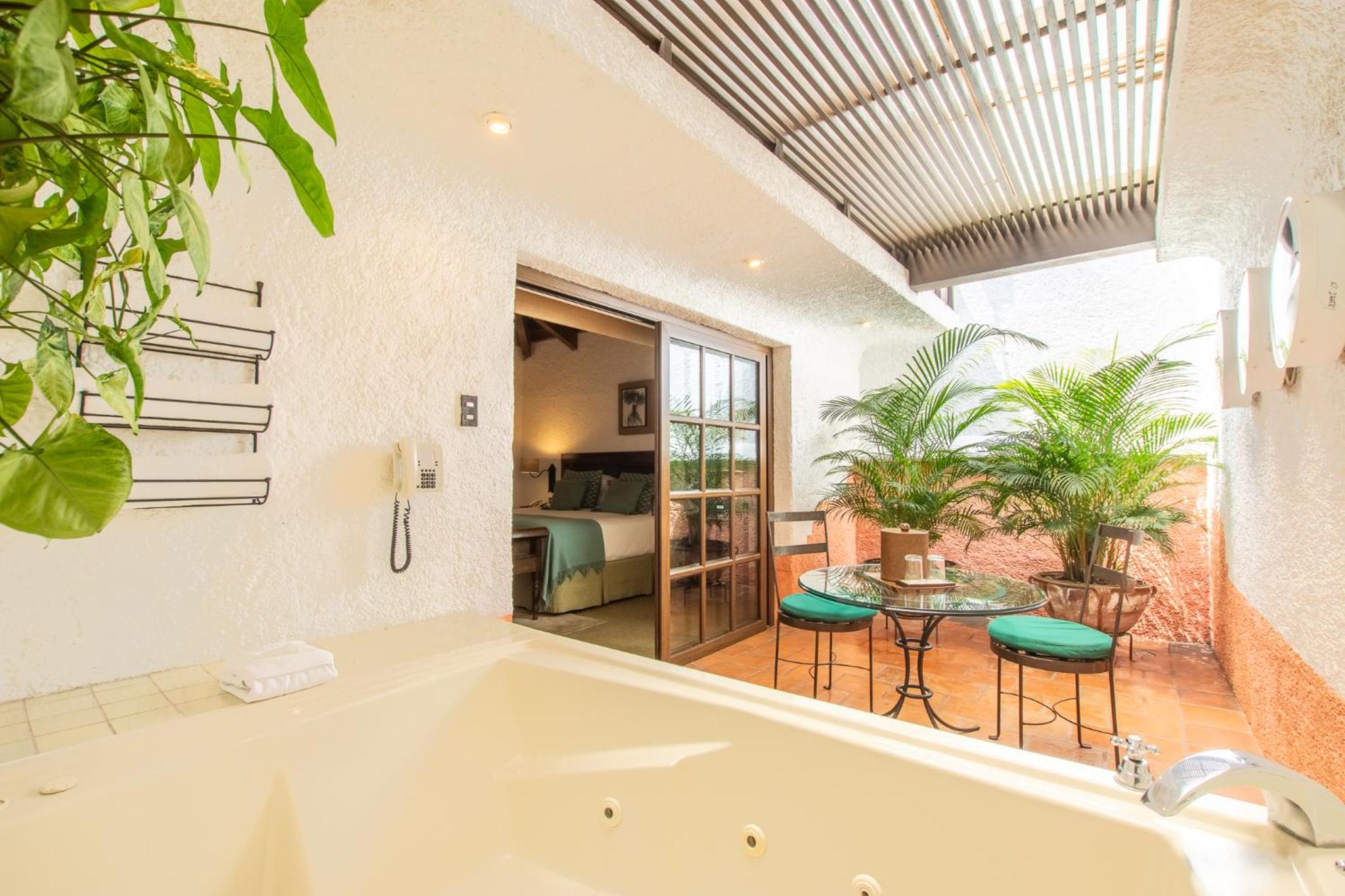 King Room with Spa Bath