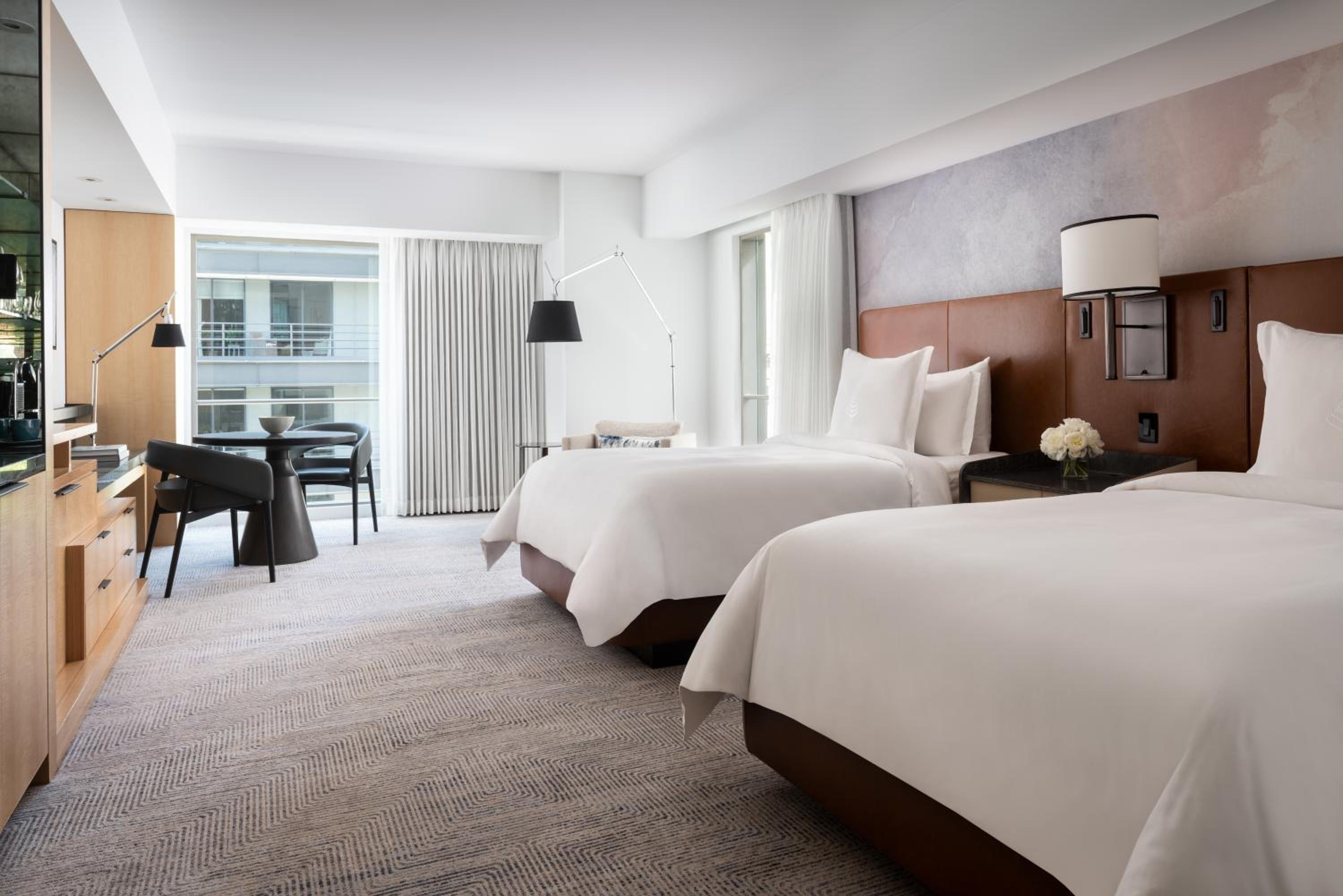 Seattle-View Room Two Double Beds