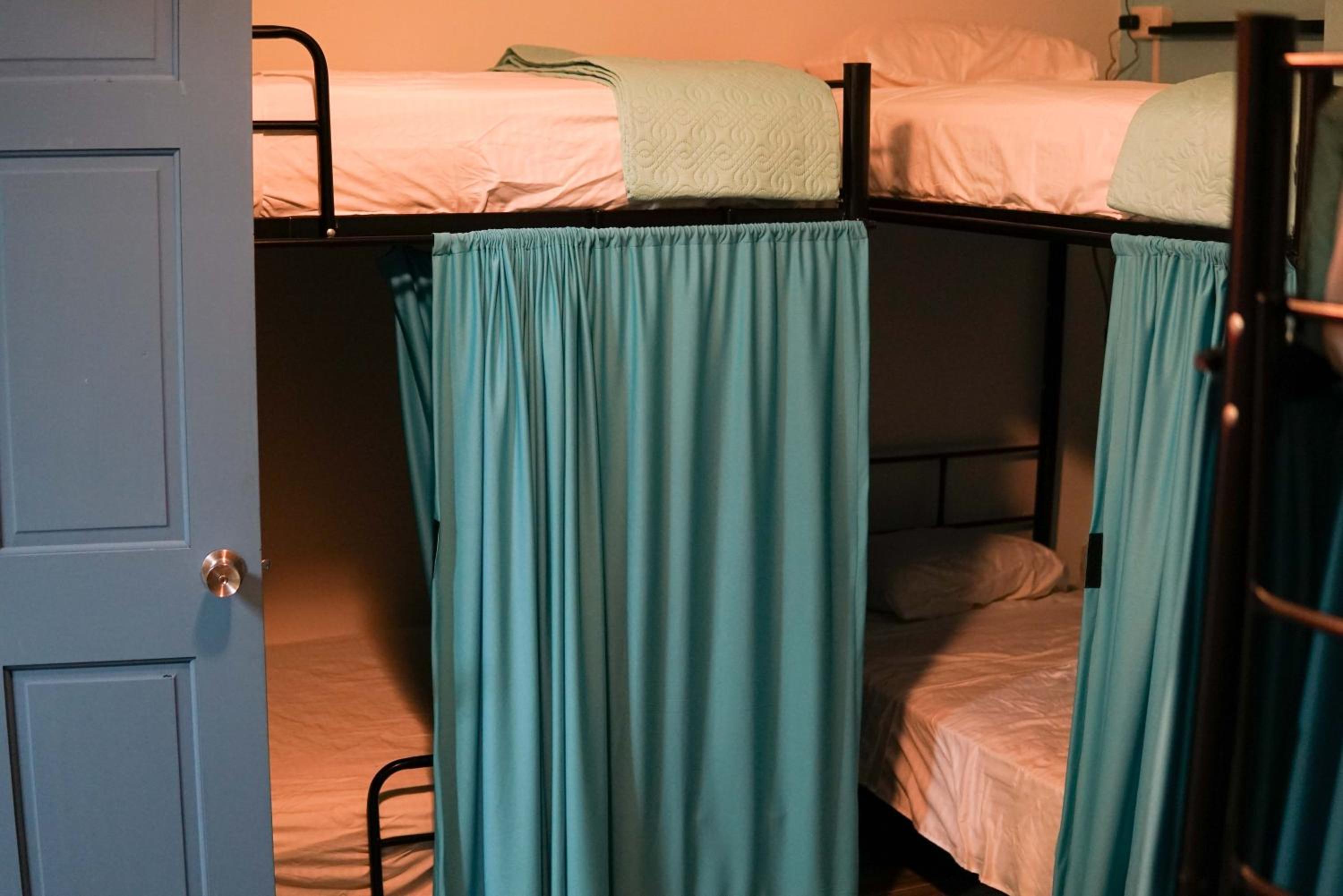 Single Bed in Mixed Dormitory Room