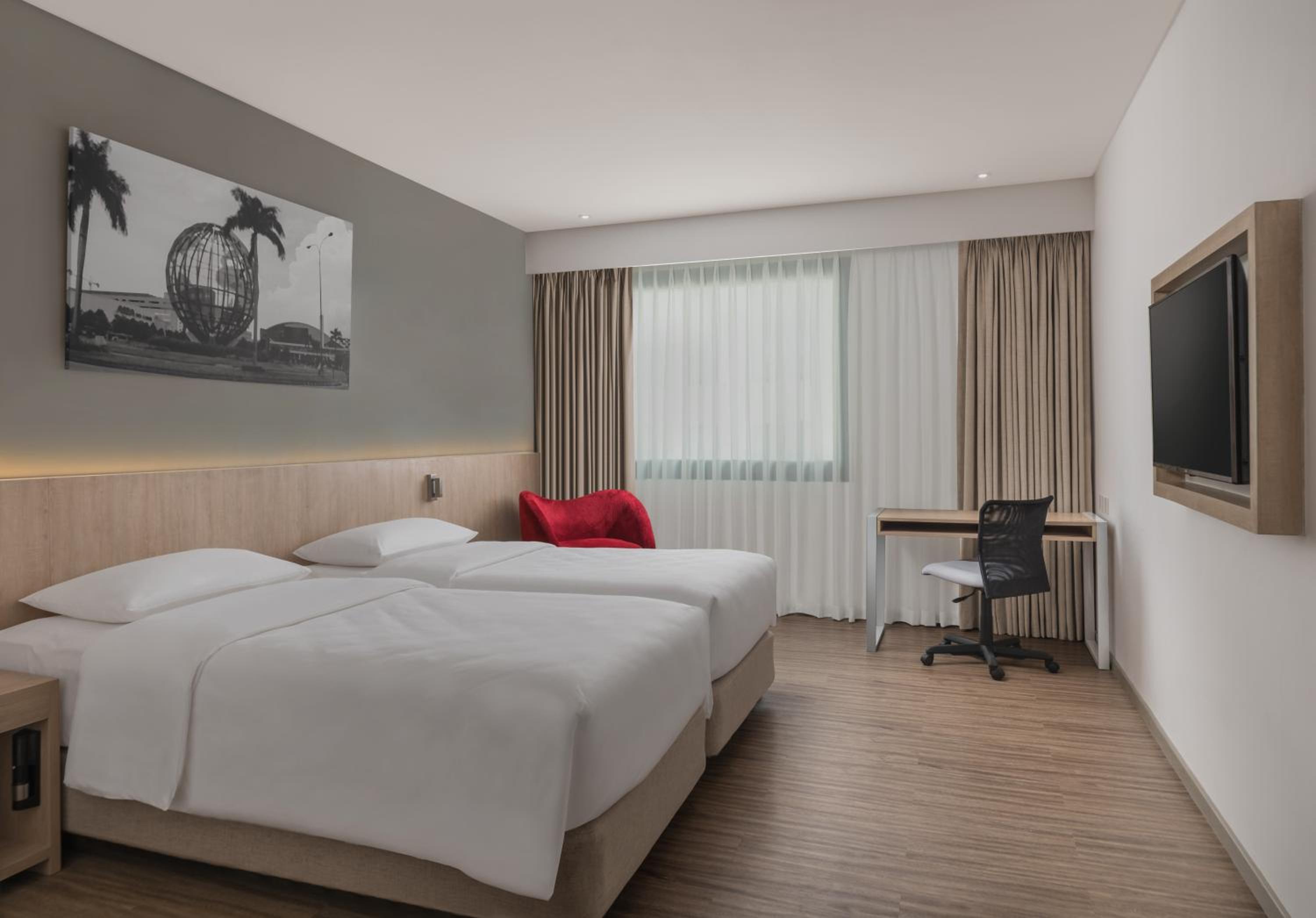 Deluxe Room - Photo 3