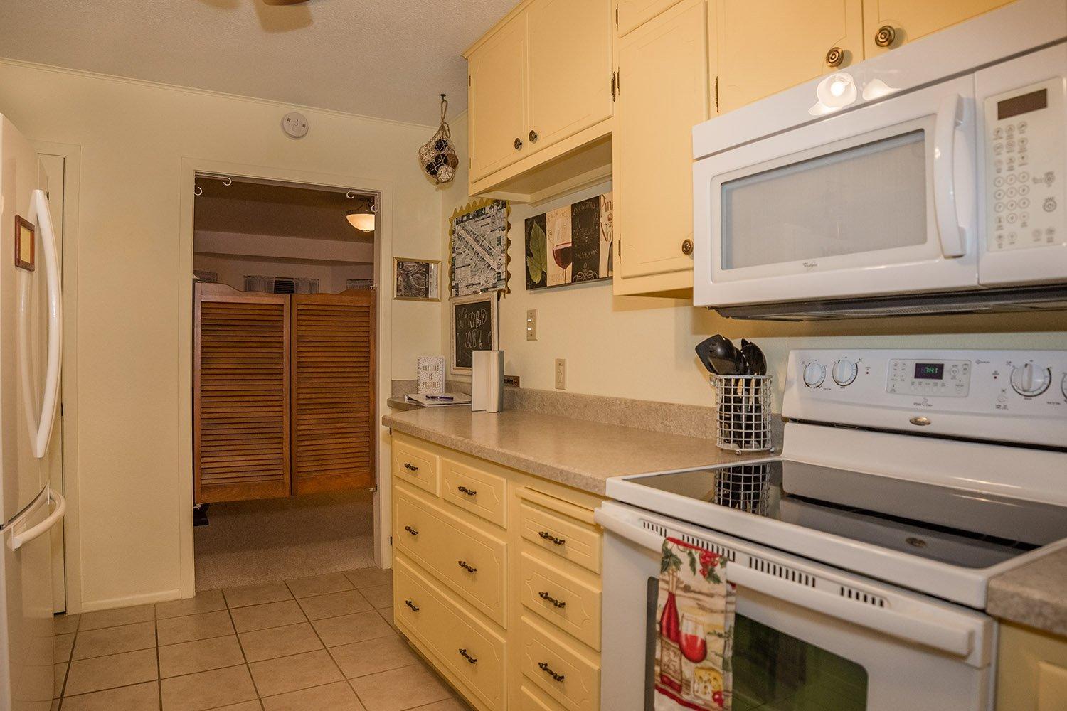 Two-Bedroom House - Photo 14