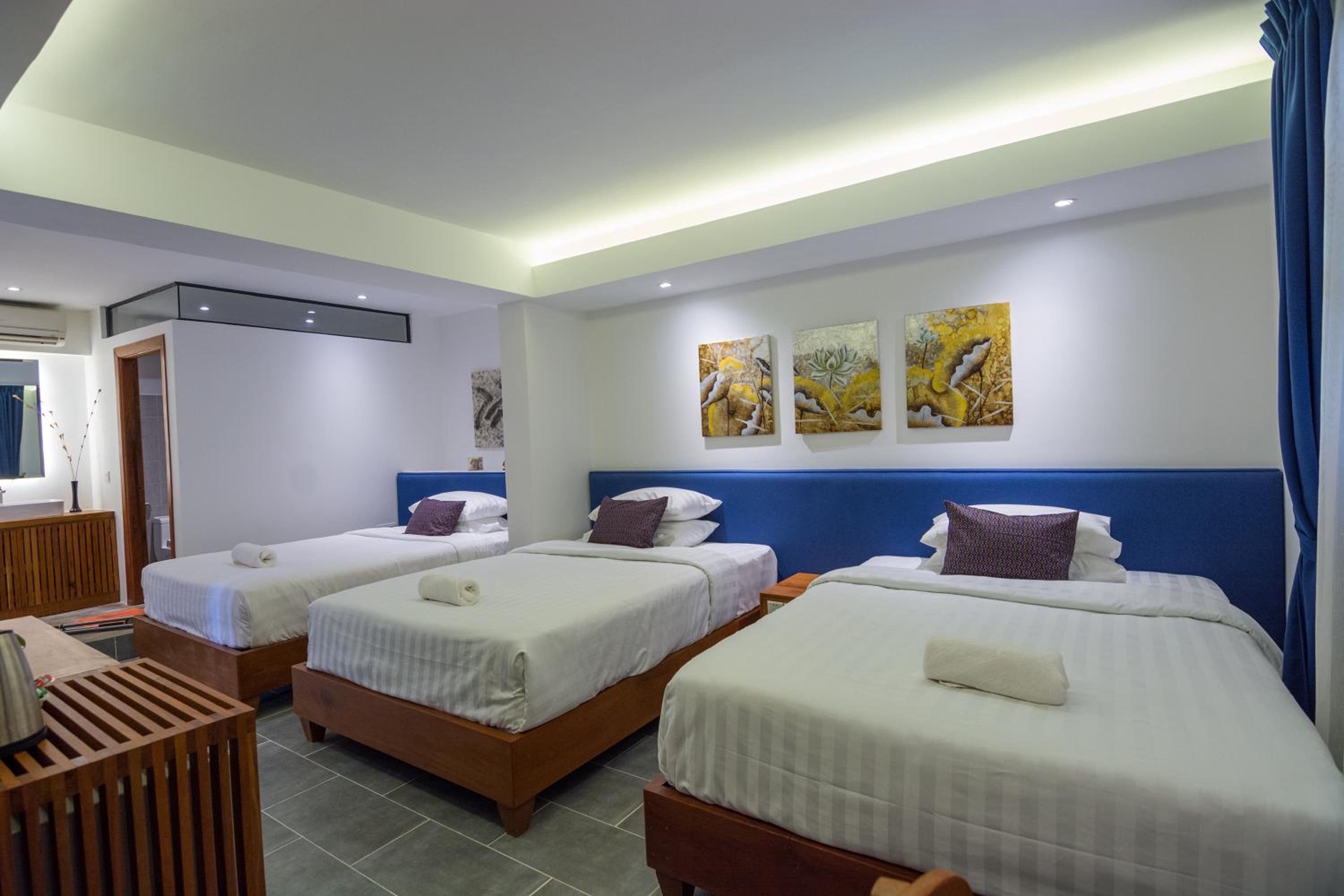 Deluxe Triple Room - Photo 3