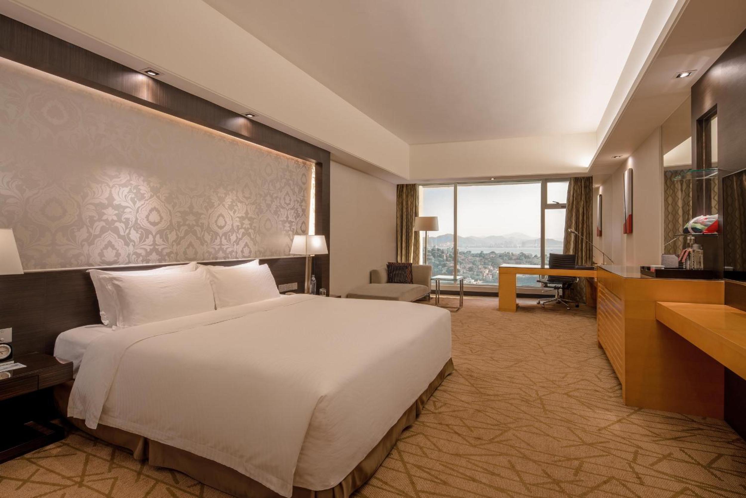 Deluxe Gulangyu Sea View King Room 