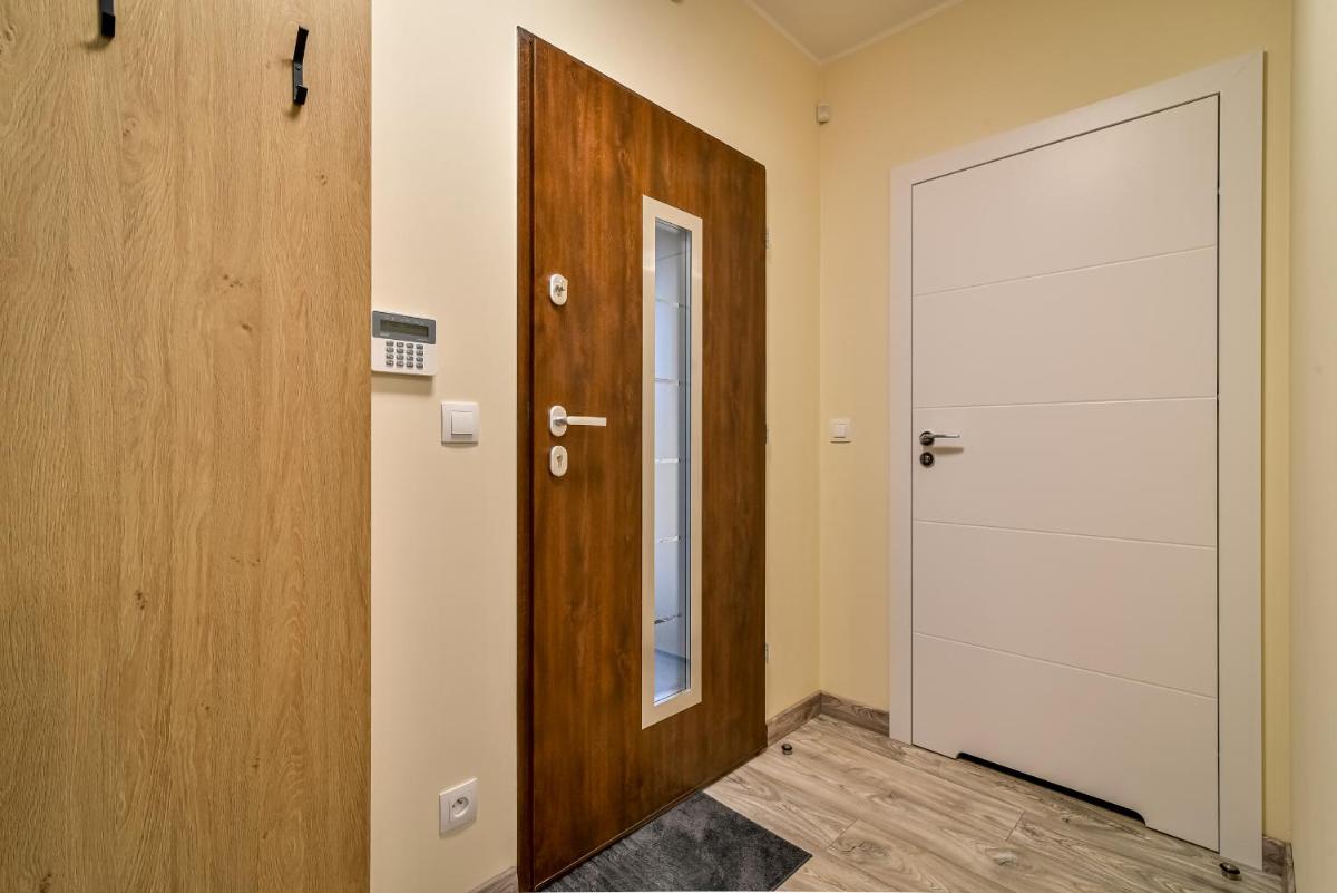 Three-Bedroom Apartment photo 1