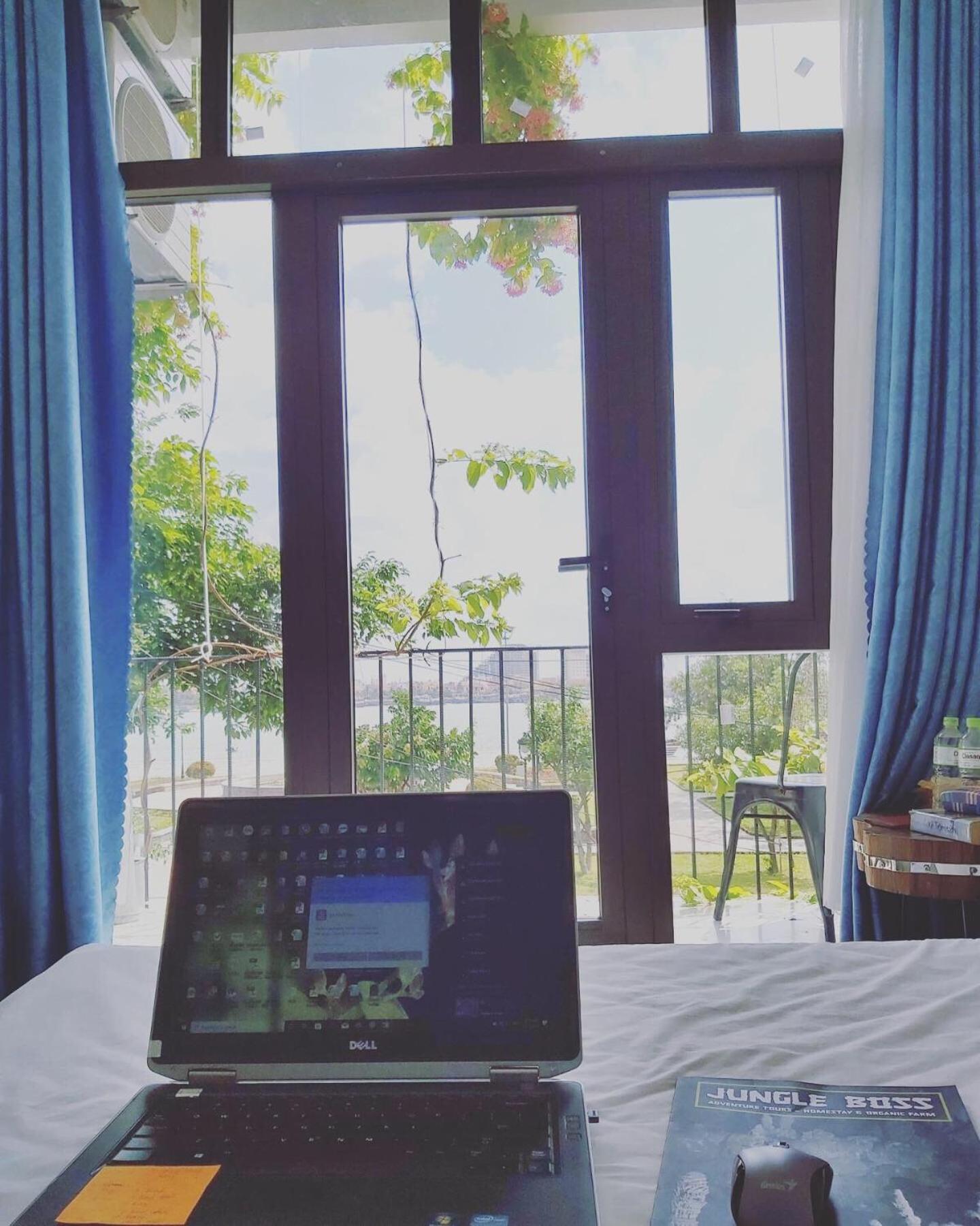 King Room with Balcony photo 2