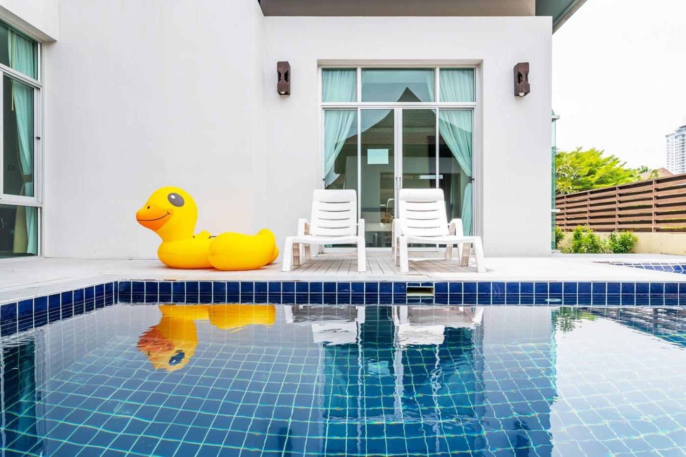 Villa - Photo 3