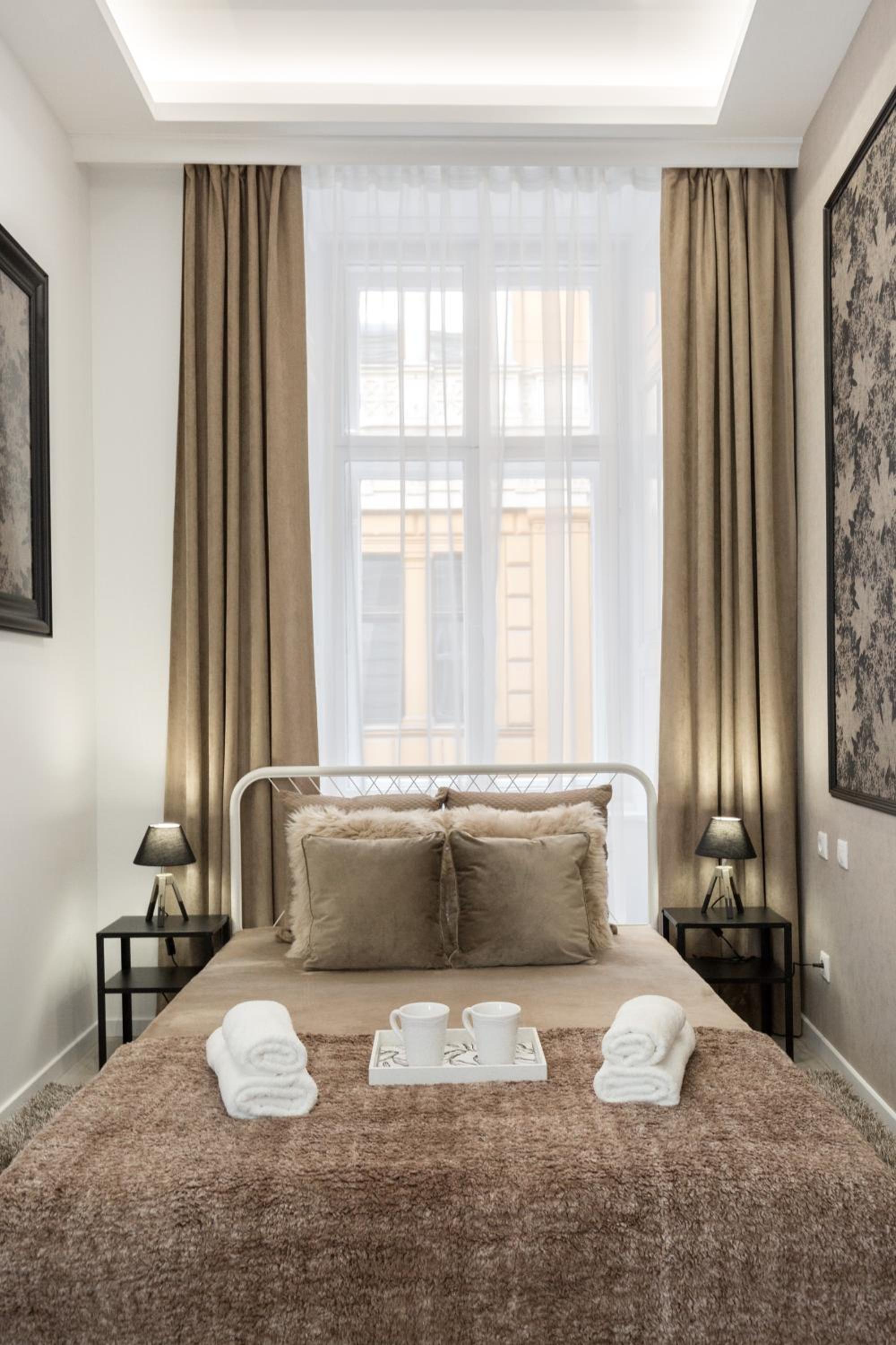 Standard Twin Room - Photo 2