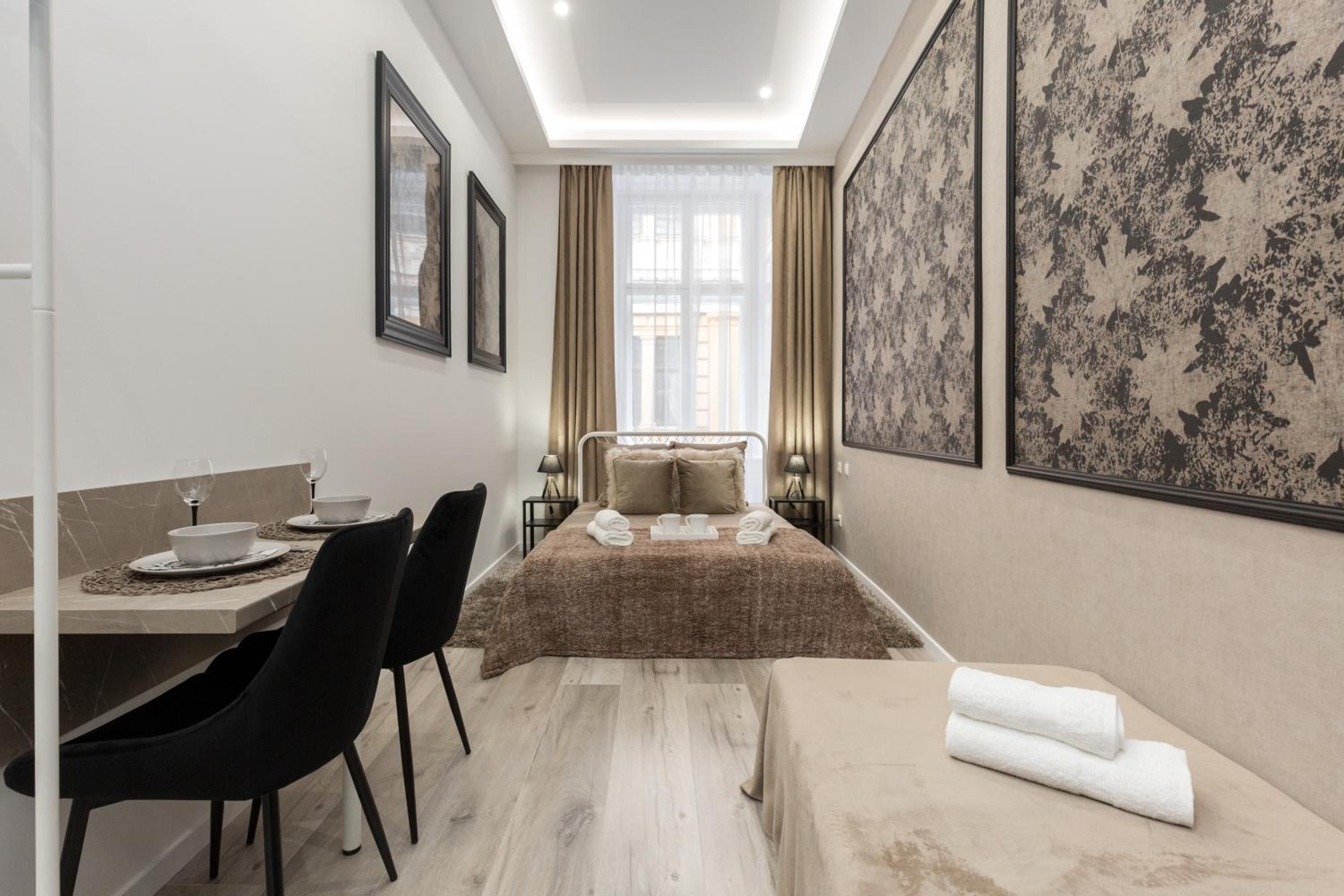 Standard Twin Room - Photo 1