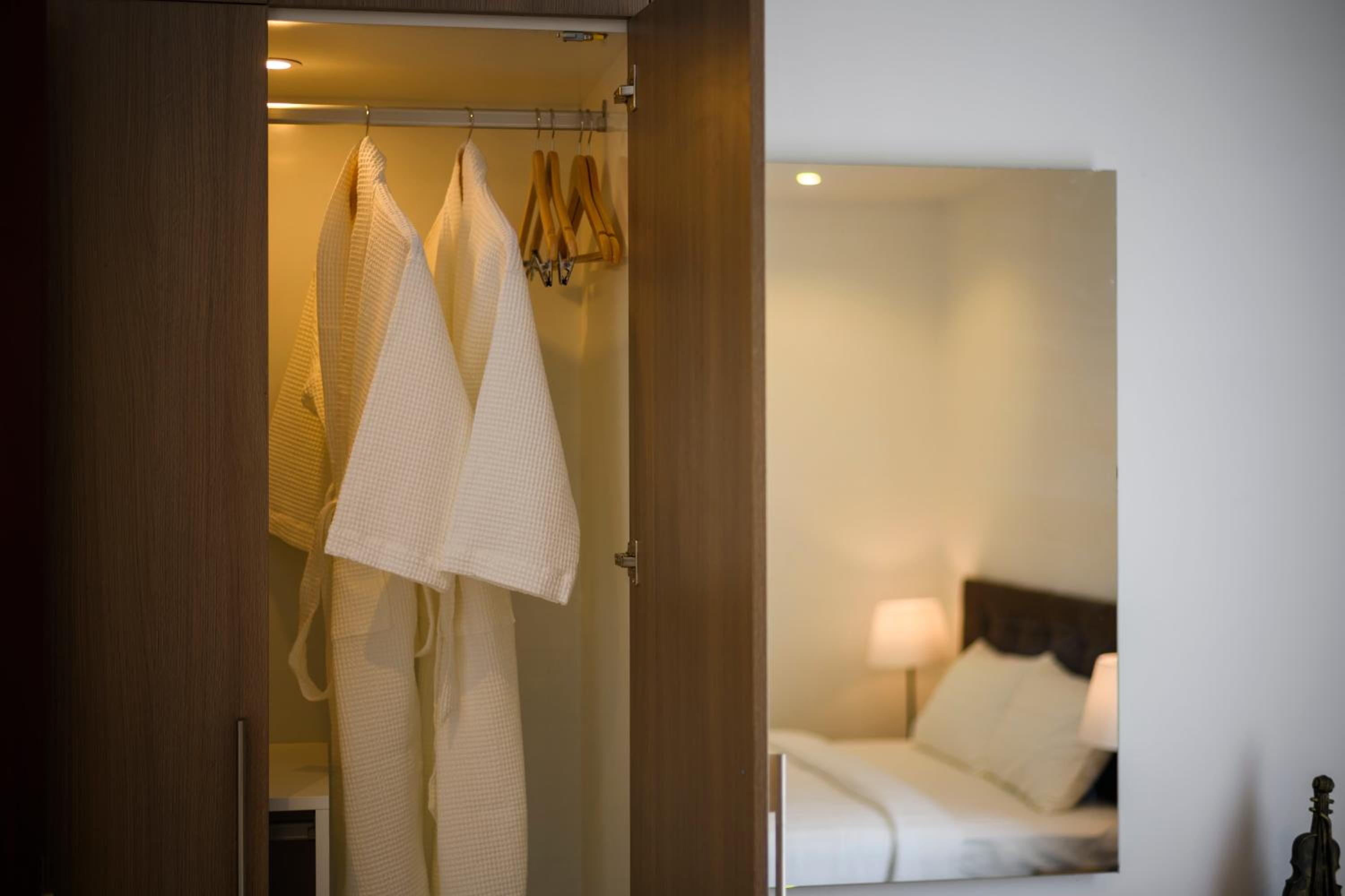 Three-Bedroom Suite - Photo 21