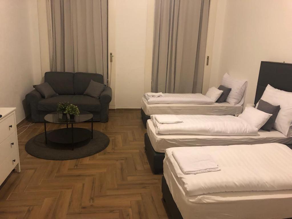 Two-Bedroom Apartment - Photo 4