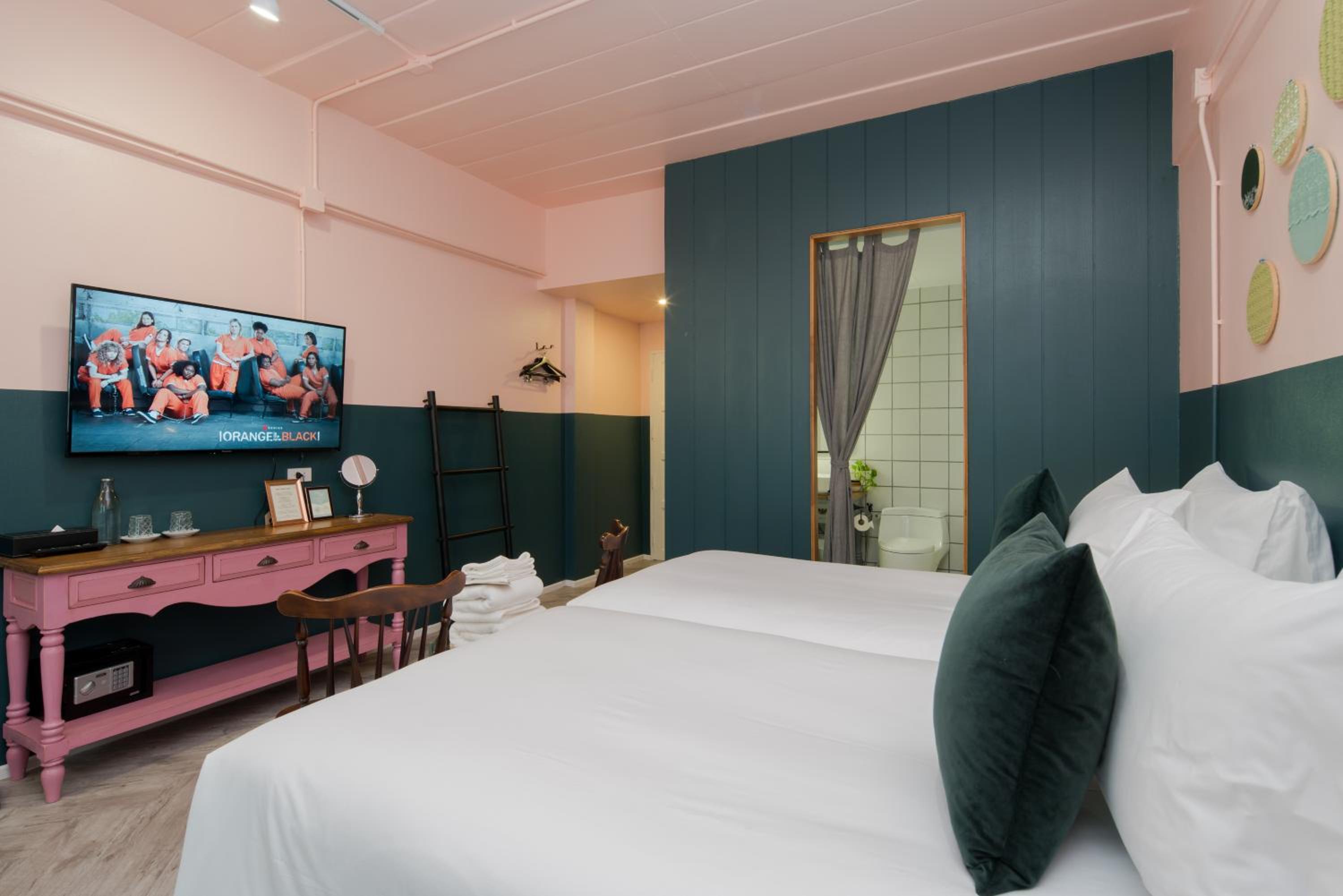 Deluxe Twin Room - Photo 7
