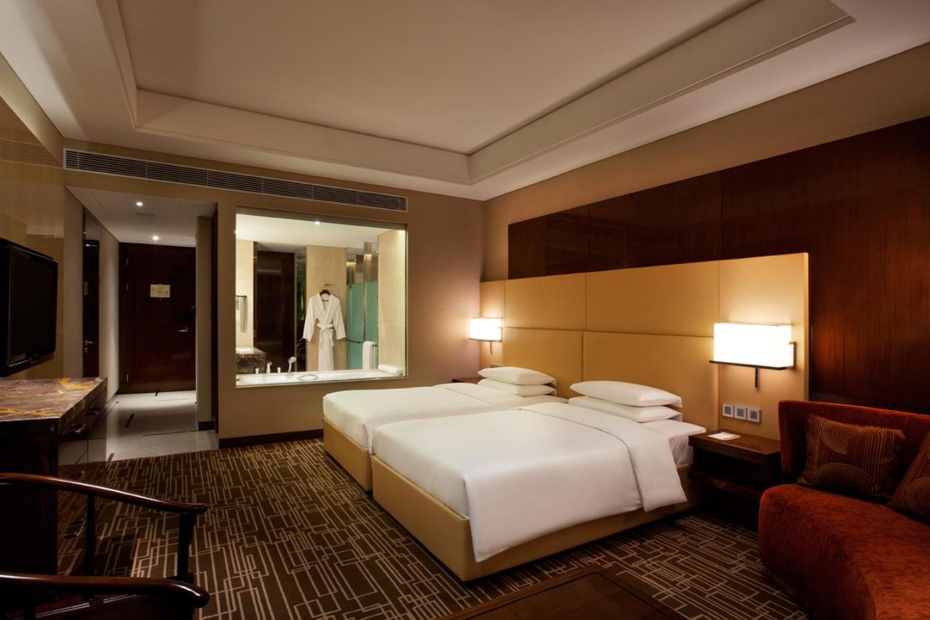 Twin Room - Club Access