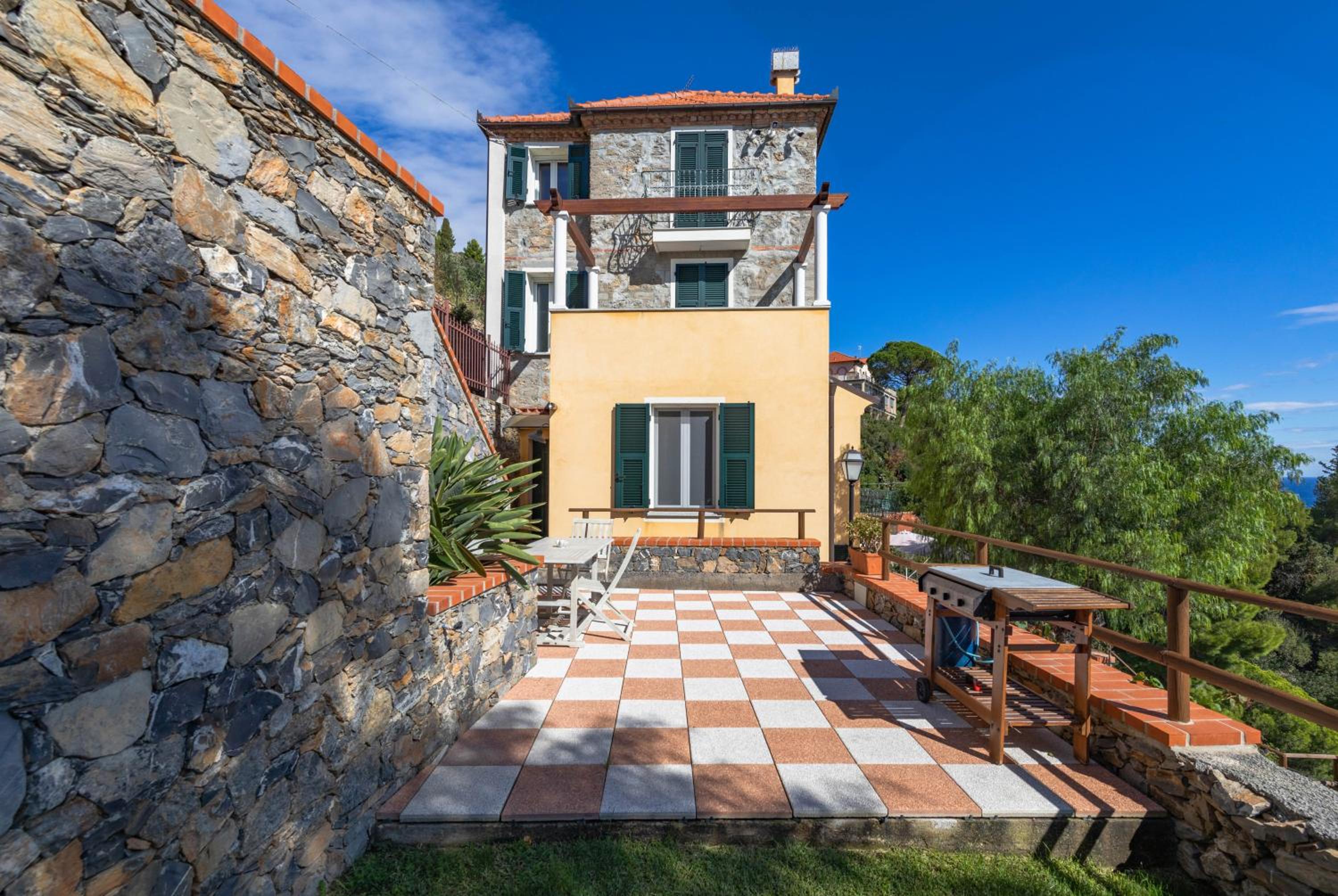 Apartment with Sea View - Photo 36