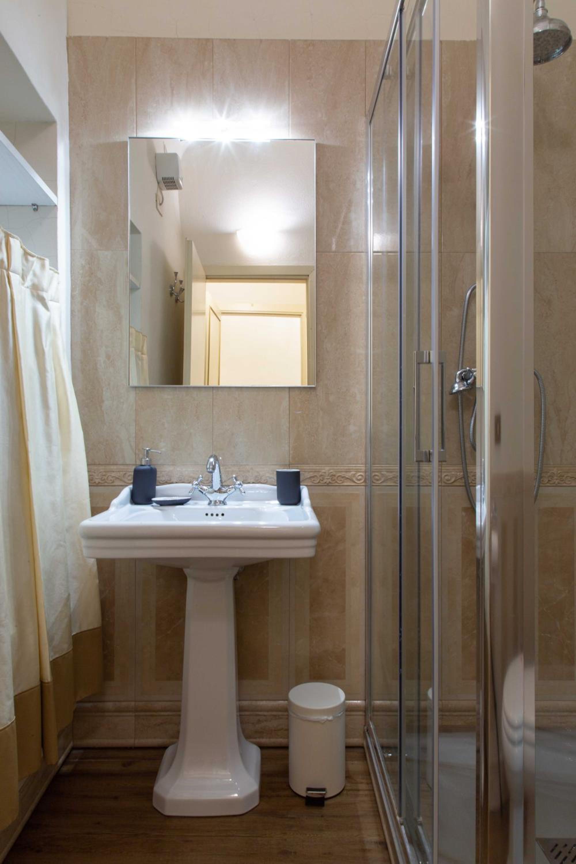Superior Apartment photo 2