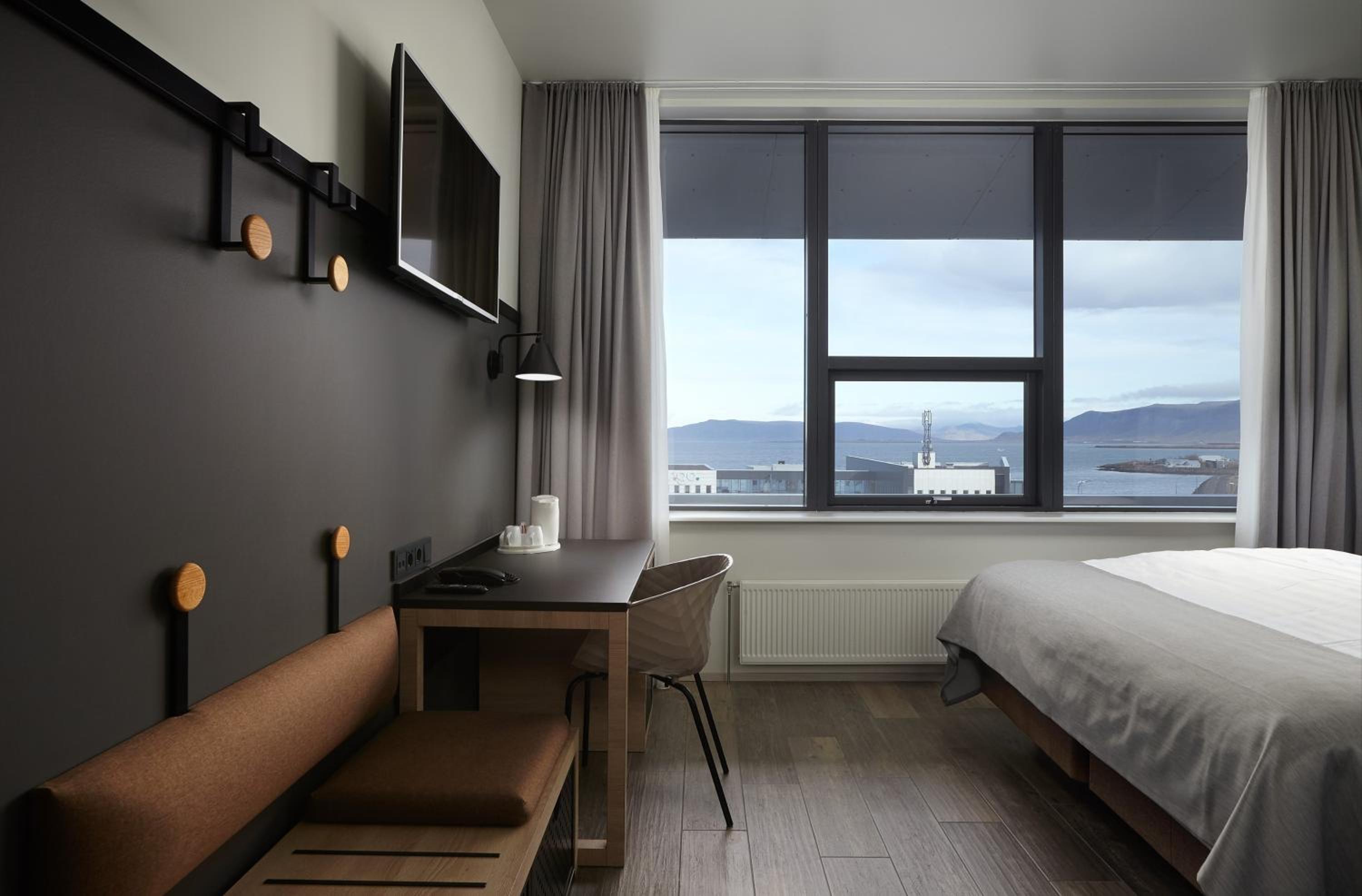 Superior Double or Twin Room with View - Photo 4