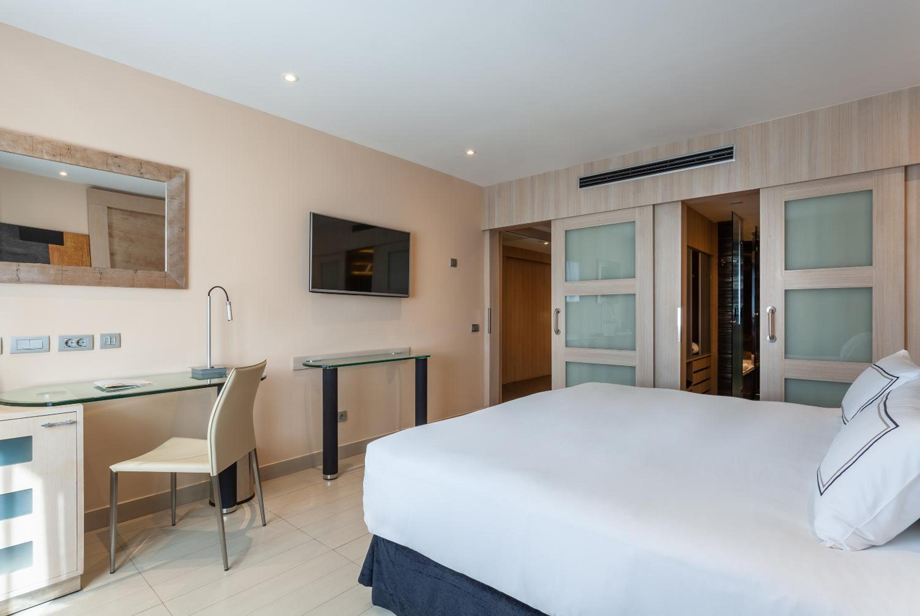 Melia Room Double Bed