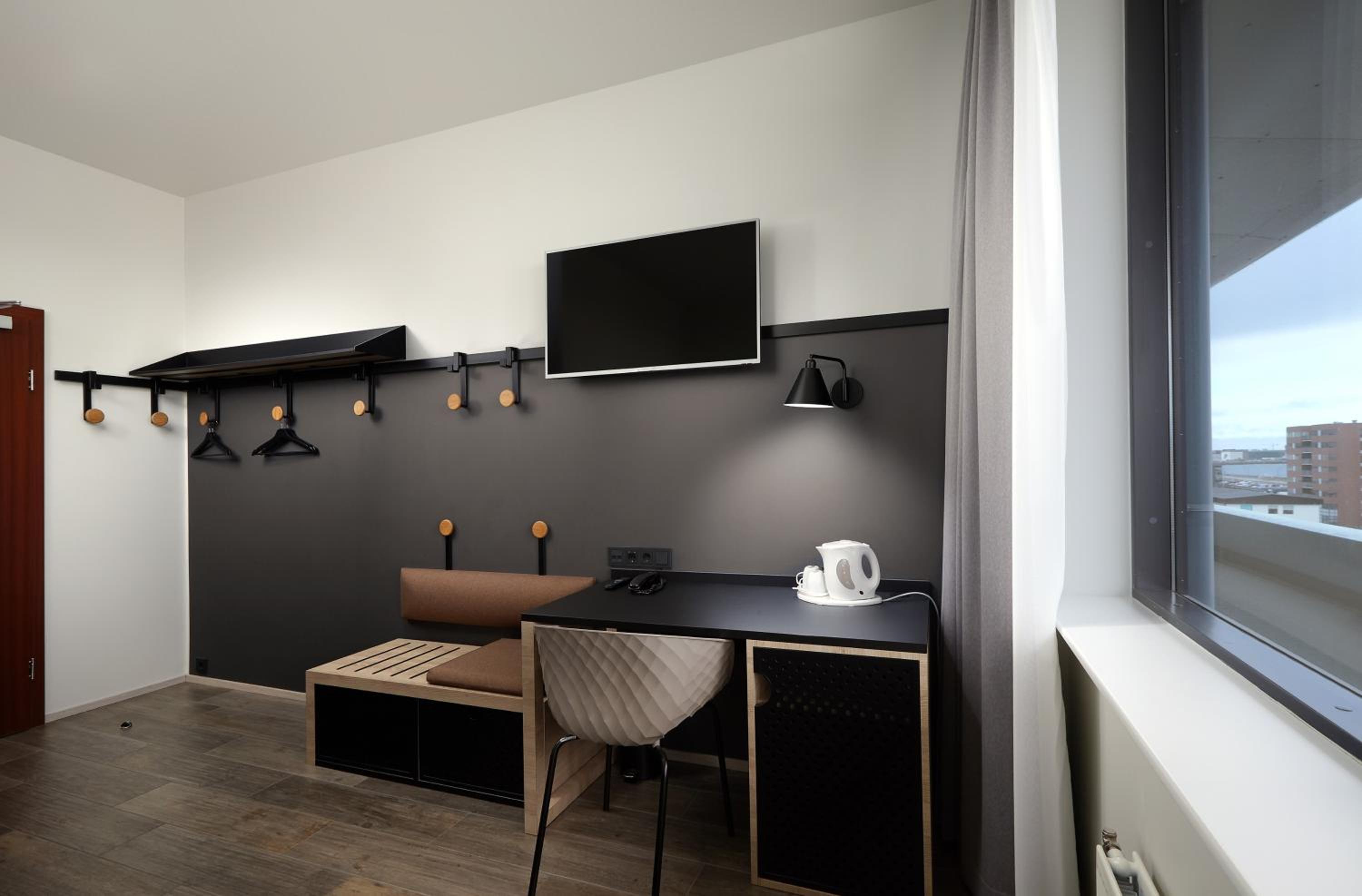 Superior Double or Twin Room with View - Photo 9