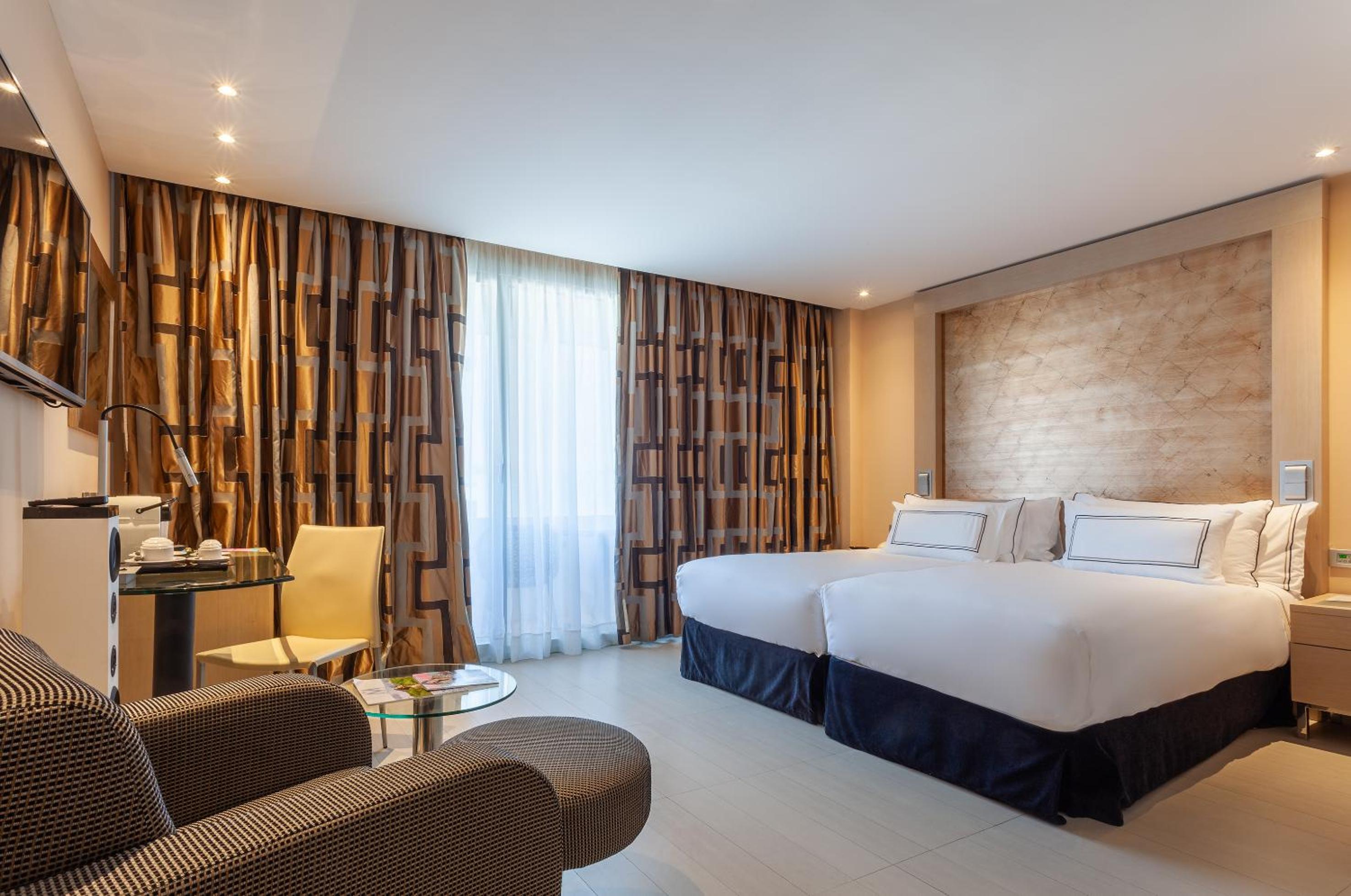 The Level Premium Room