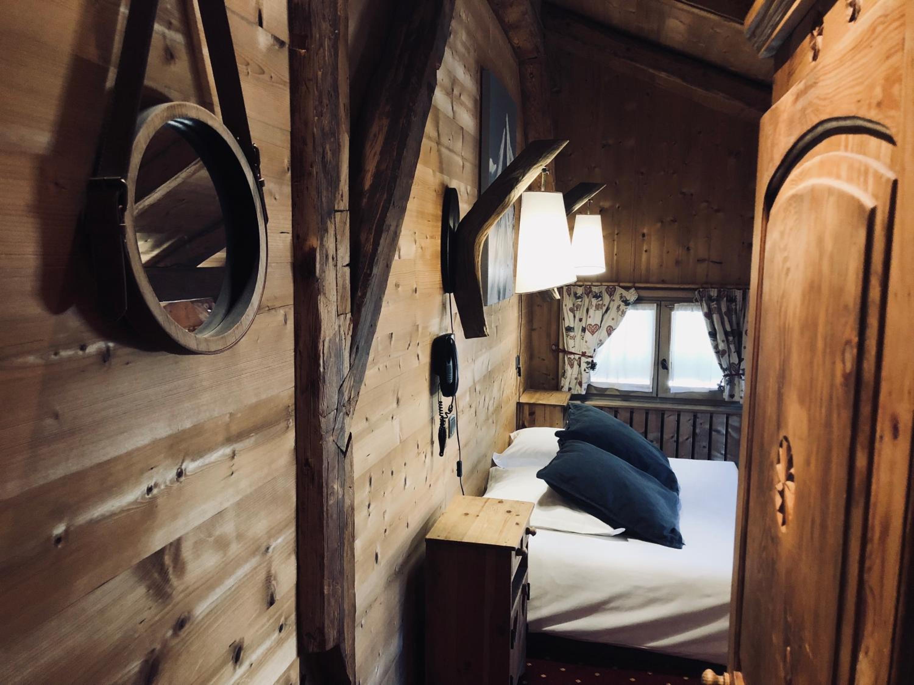 Double Room - Attic 17