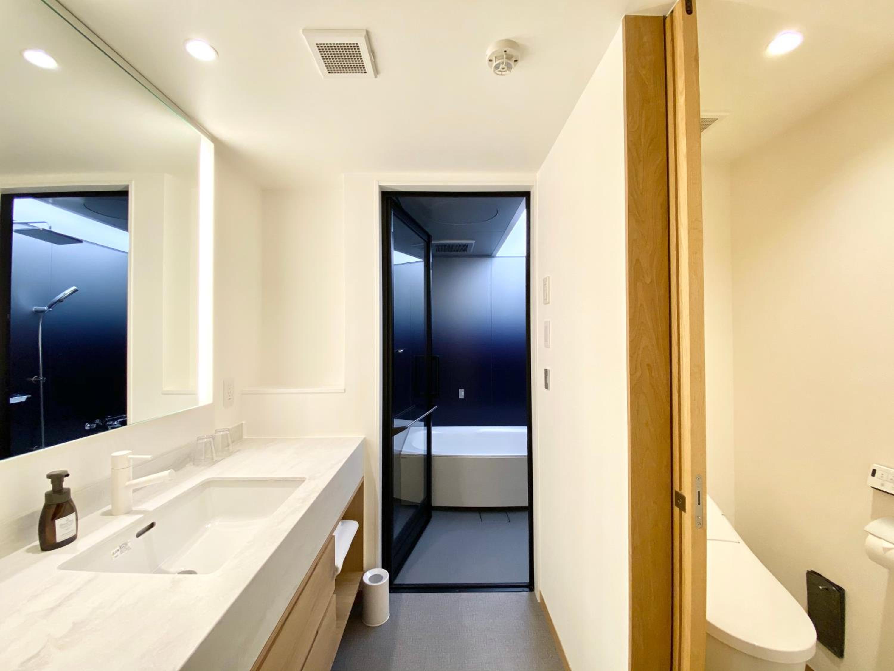 Superior Twin Room - Photo 6