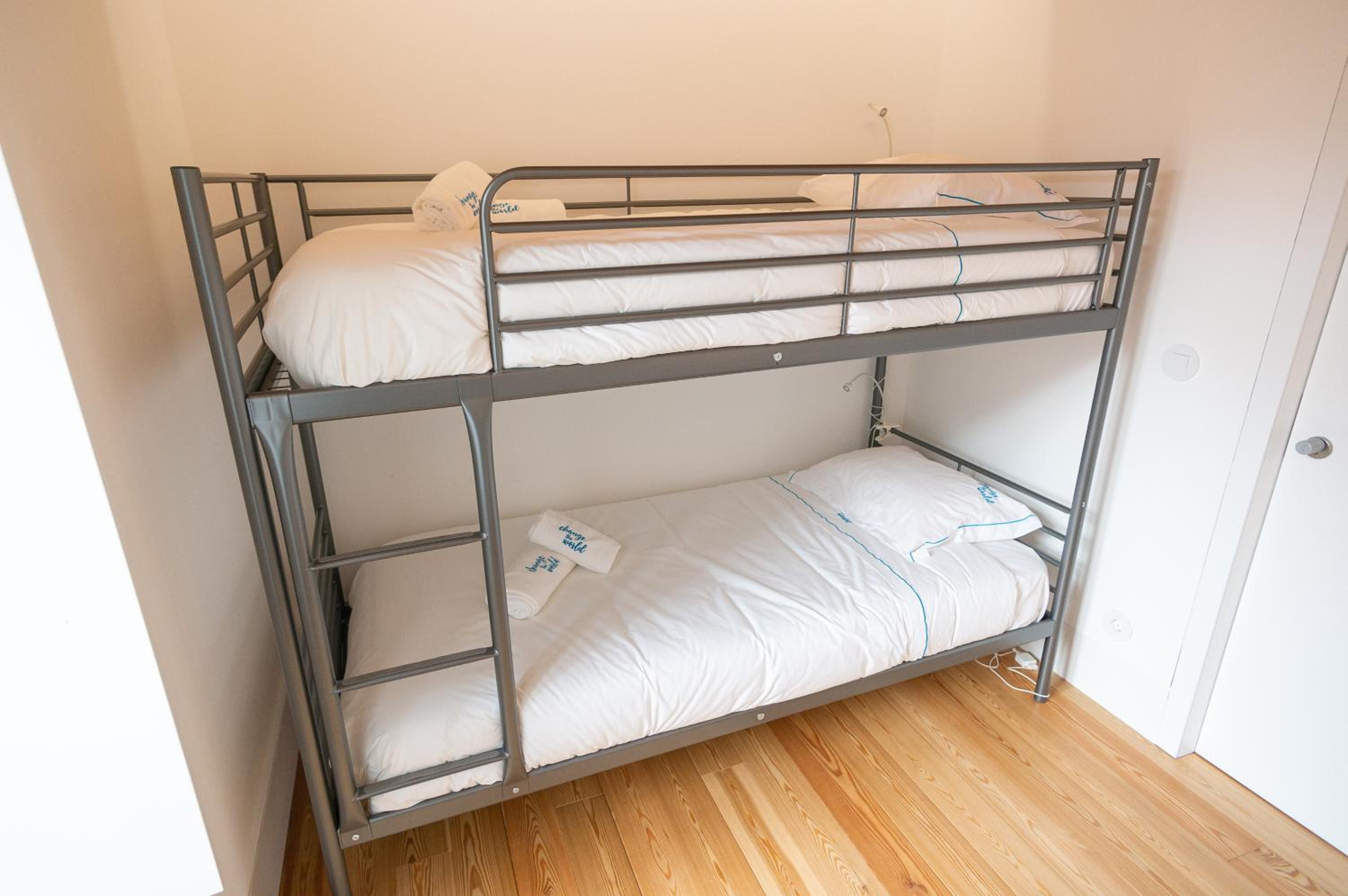Bed in 3-Bed Mixed Dormitory Room photo 3