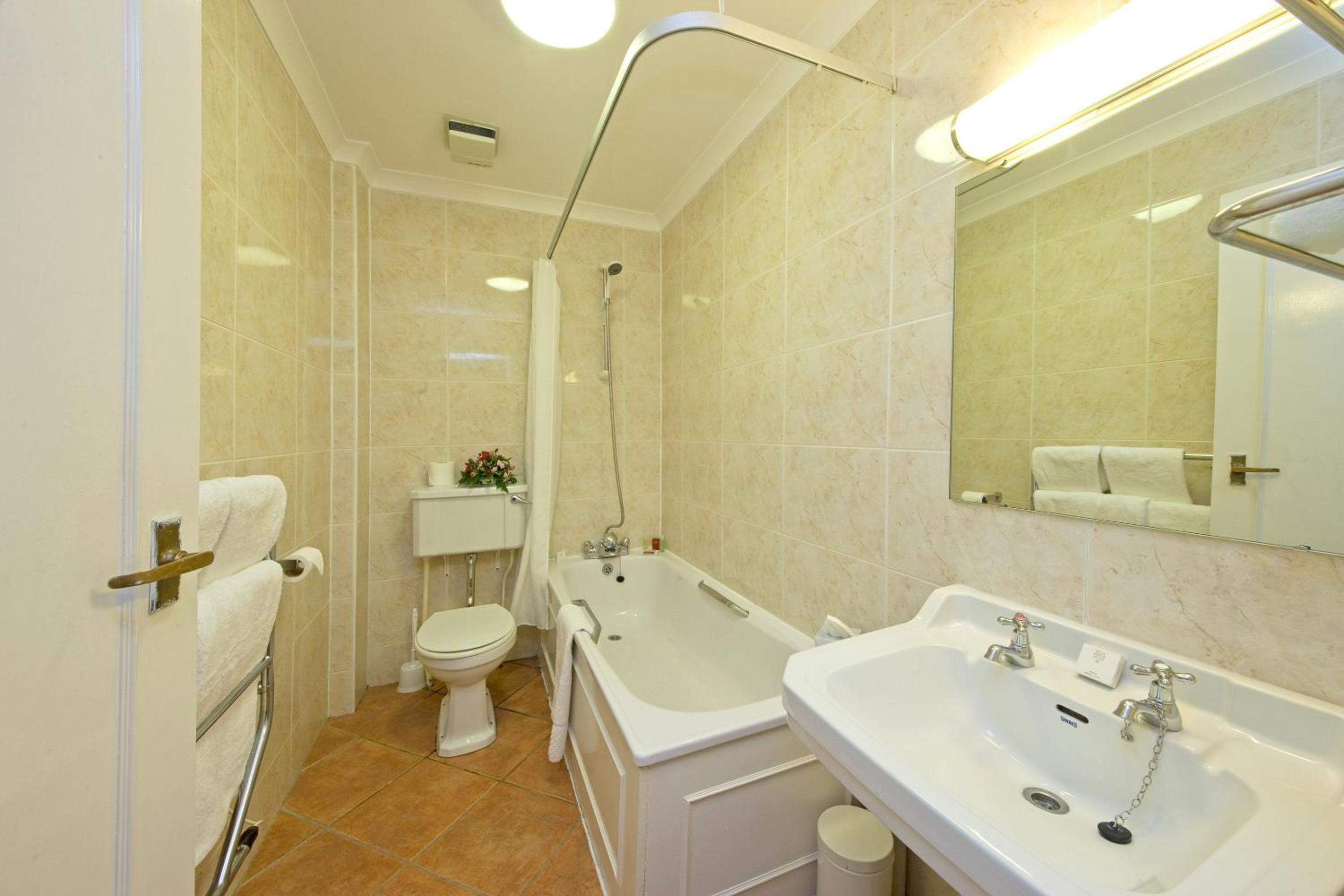 Twin Room - Photo 6
