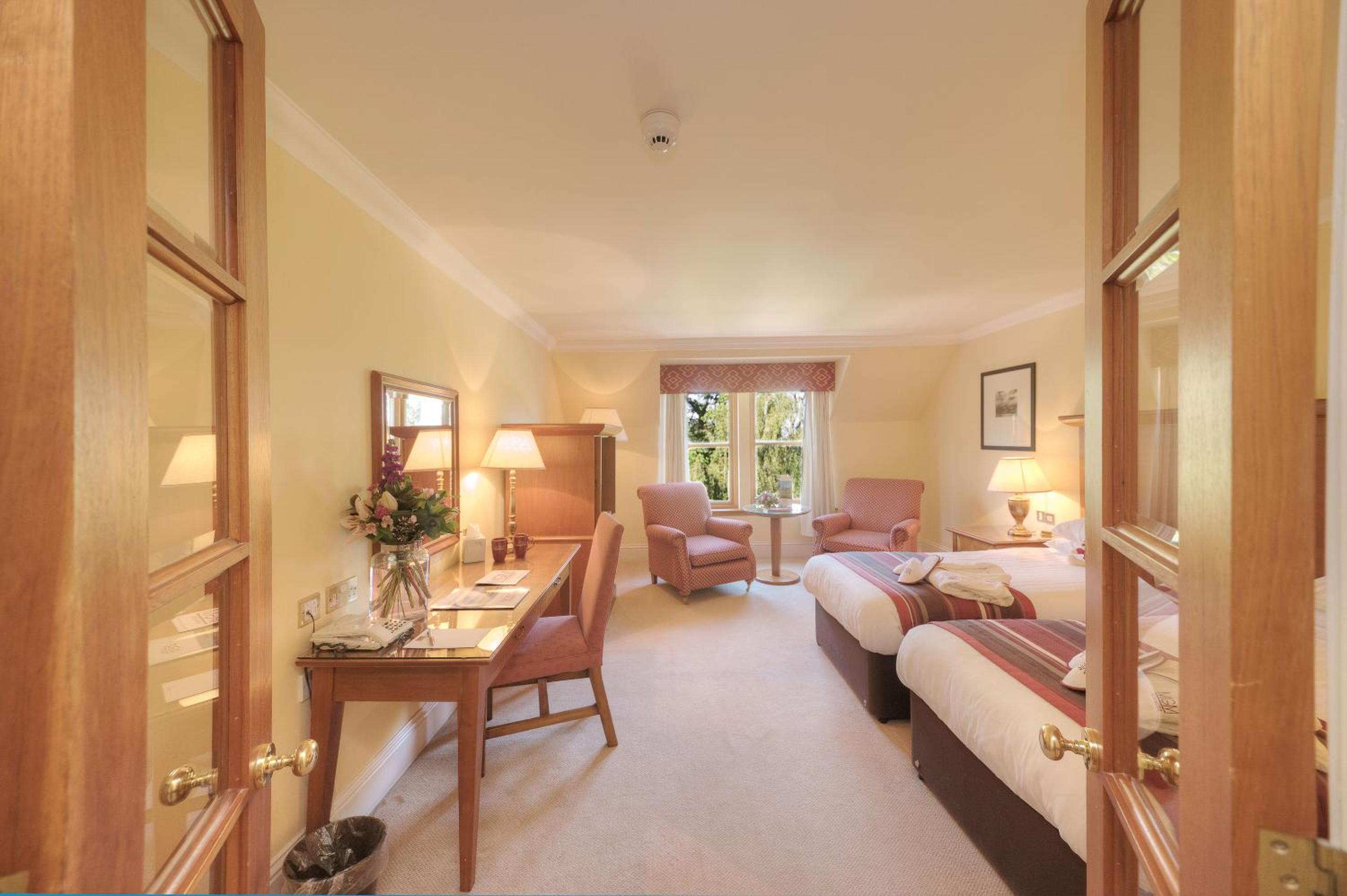 Executive Twin Room - Photo 2