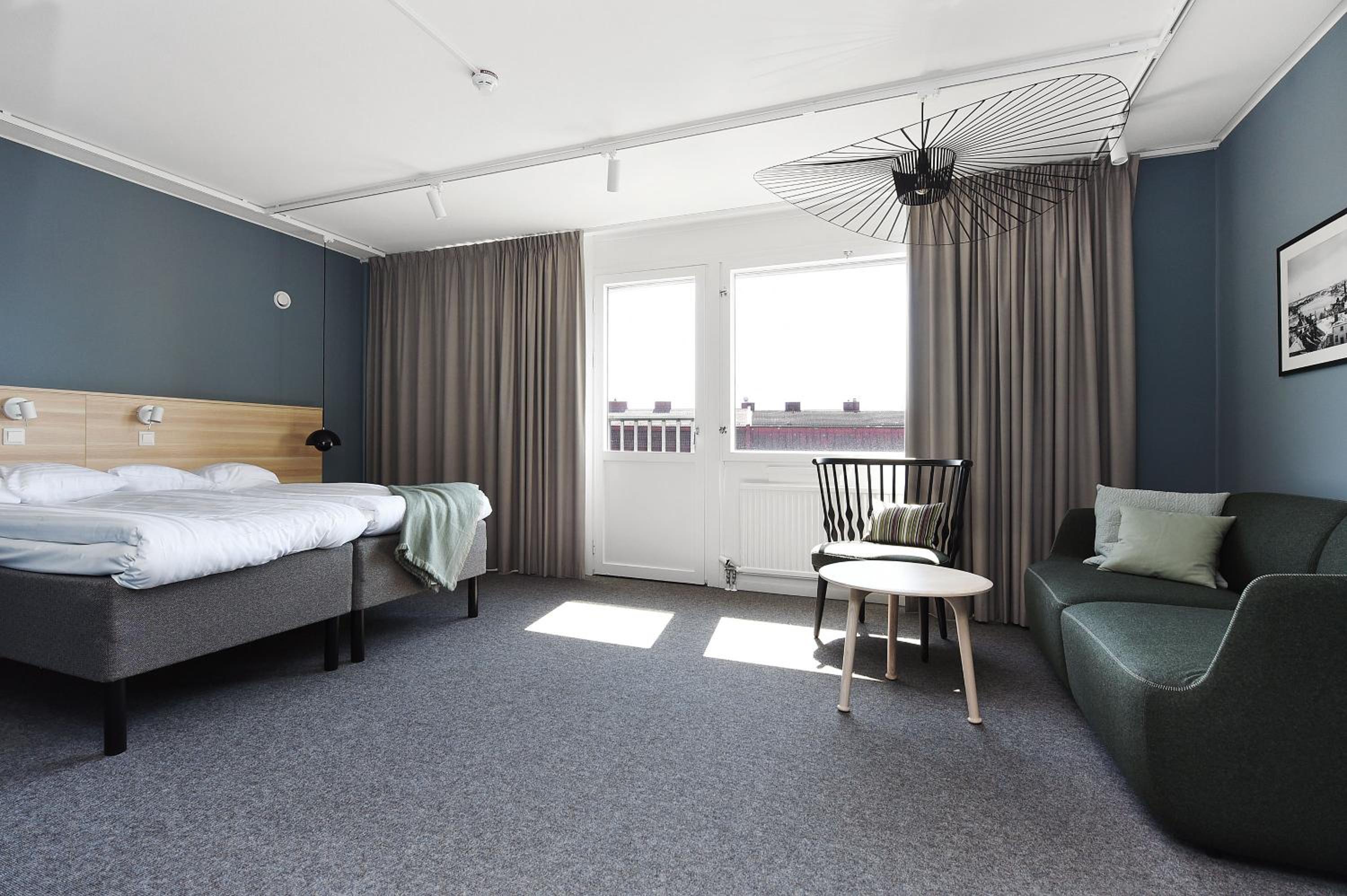 Superior Quadruple Room with City View