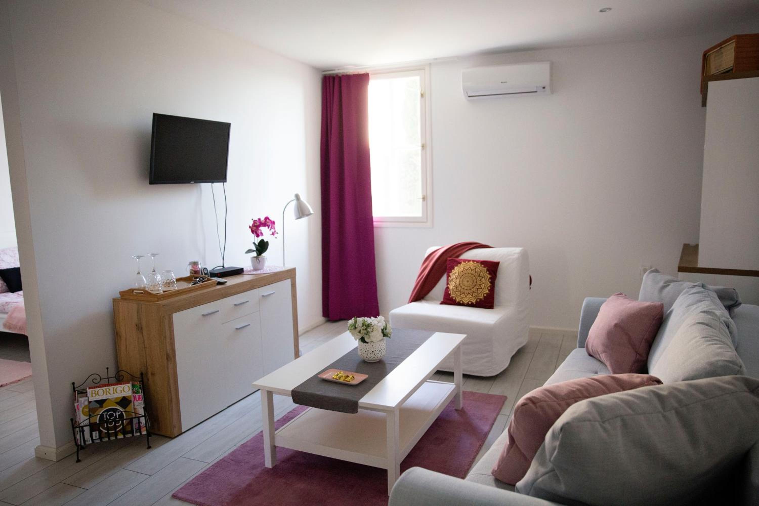 Superior Apartment photo 1