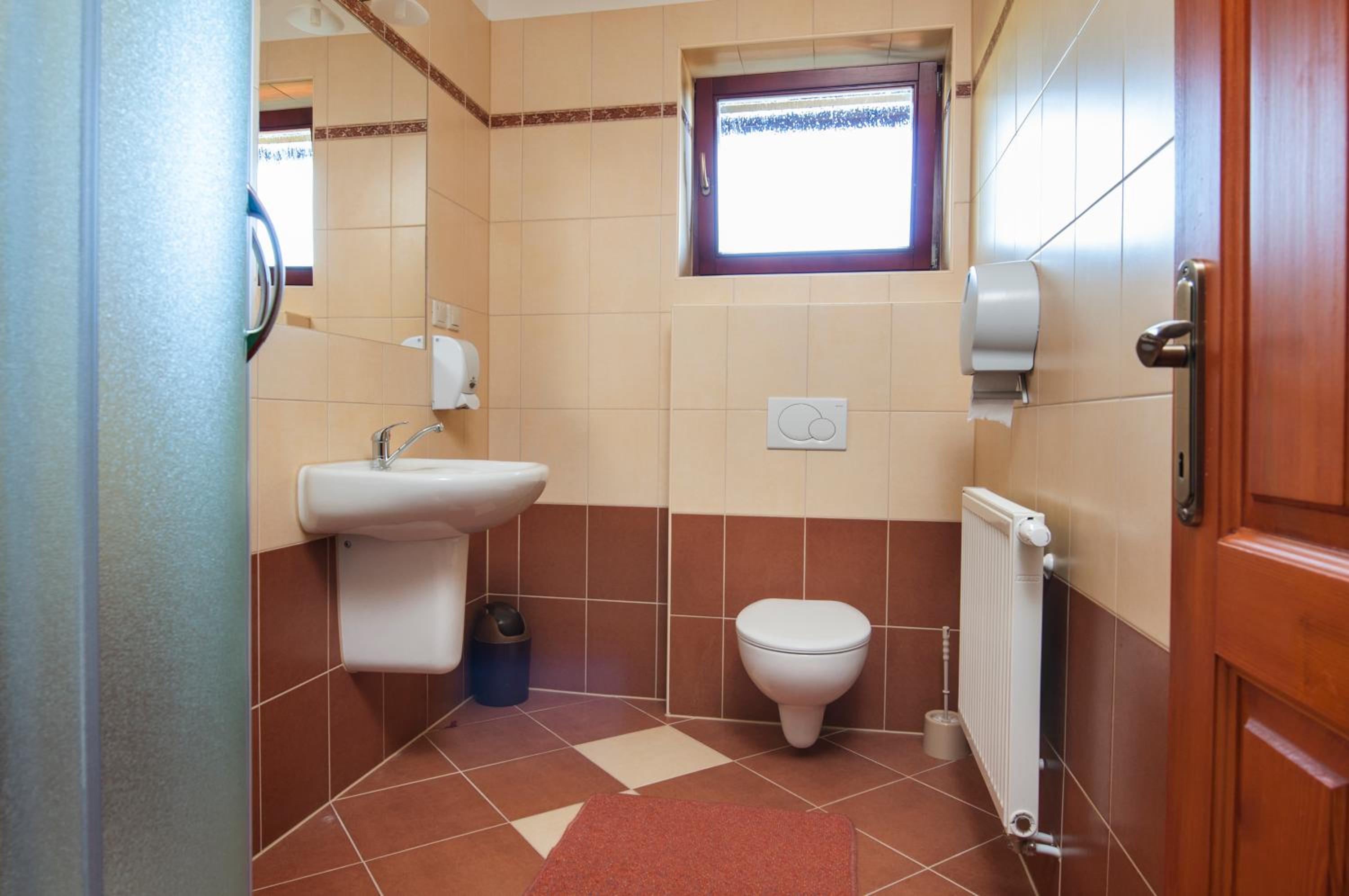 Triple Room with Private Bathroom photo 3