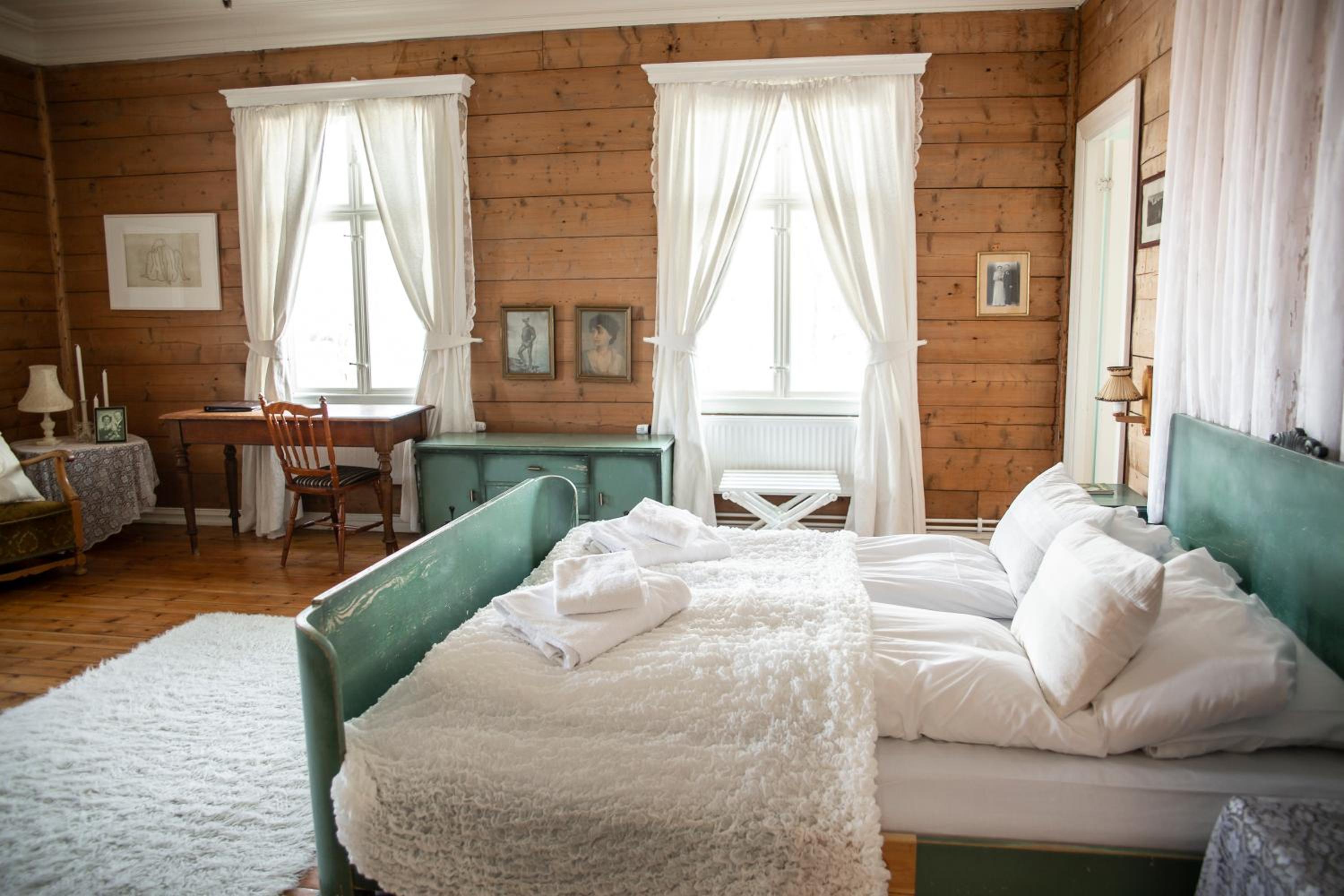 Suite with Balcony photo 1