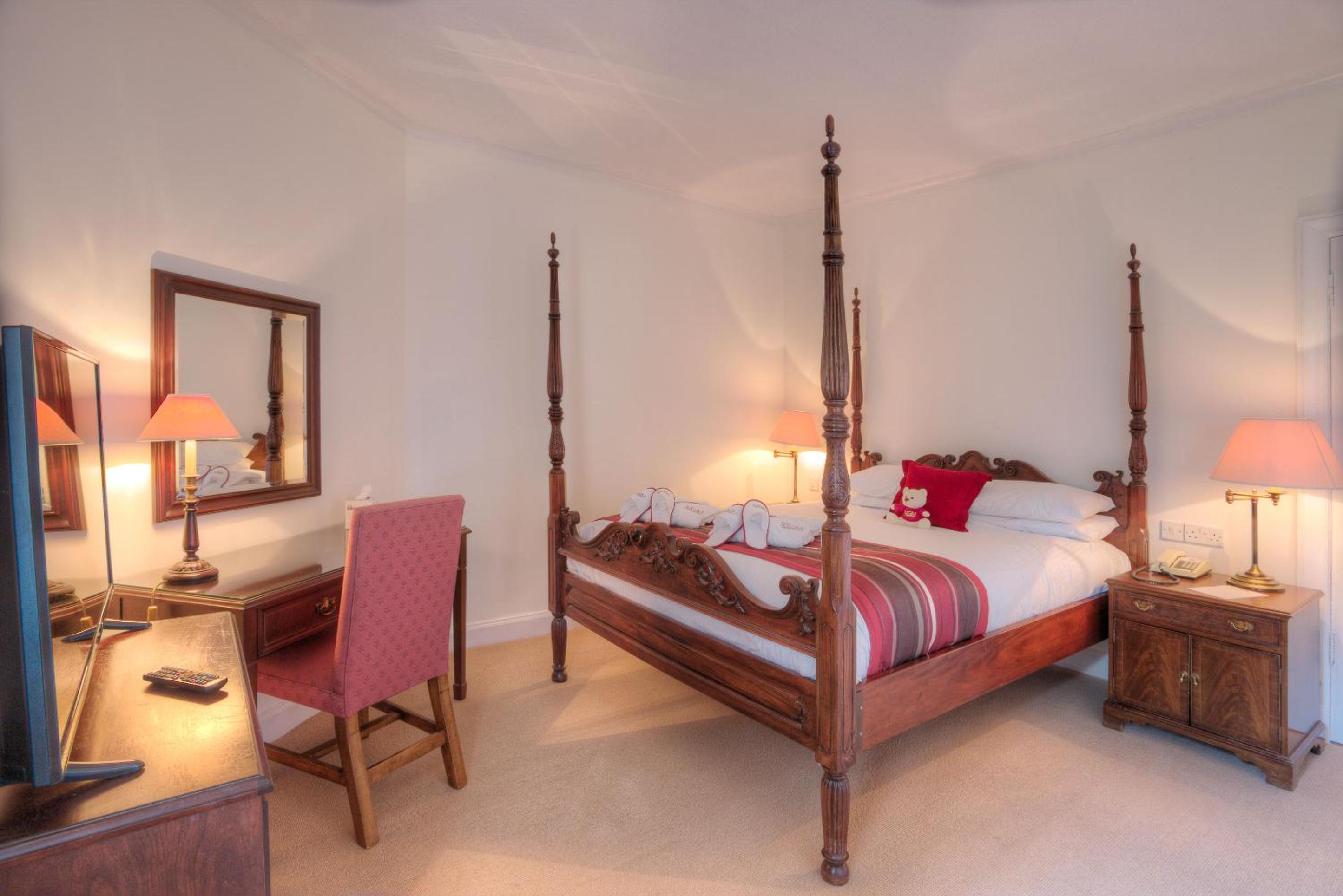 Suite - Photo 1
