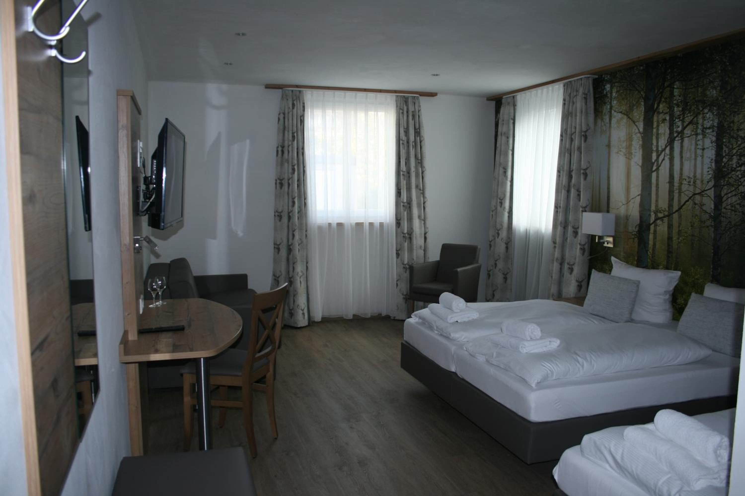Triple Room with Shower - Photo 1