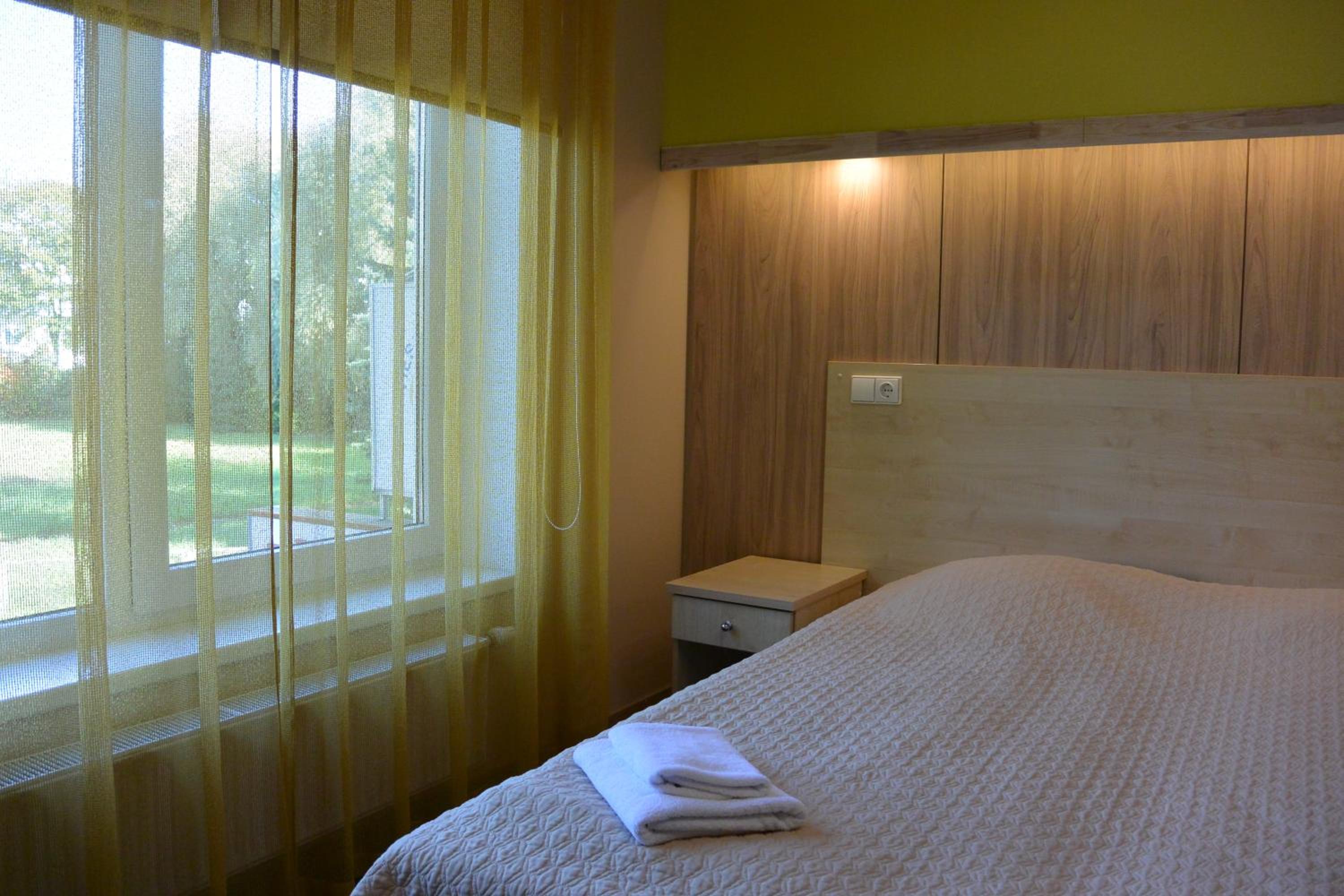 Standard Double or Twin Room - Photo 2