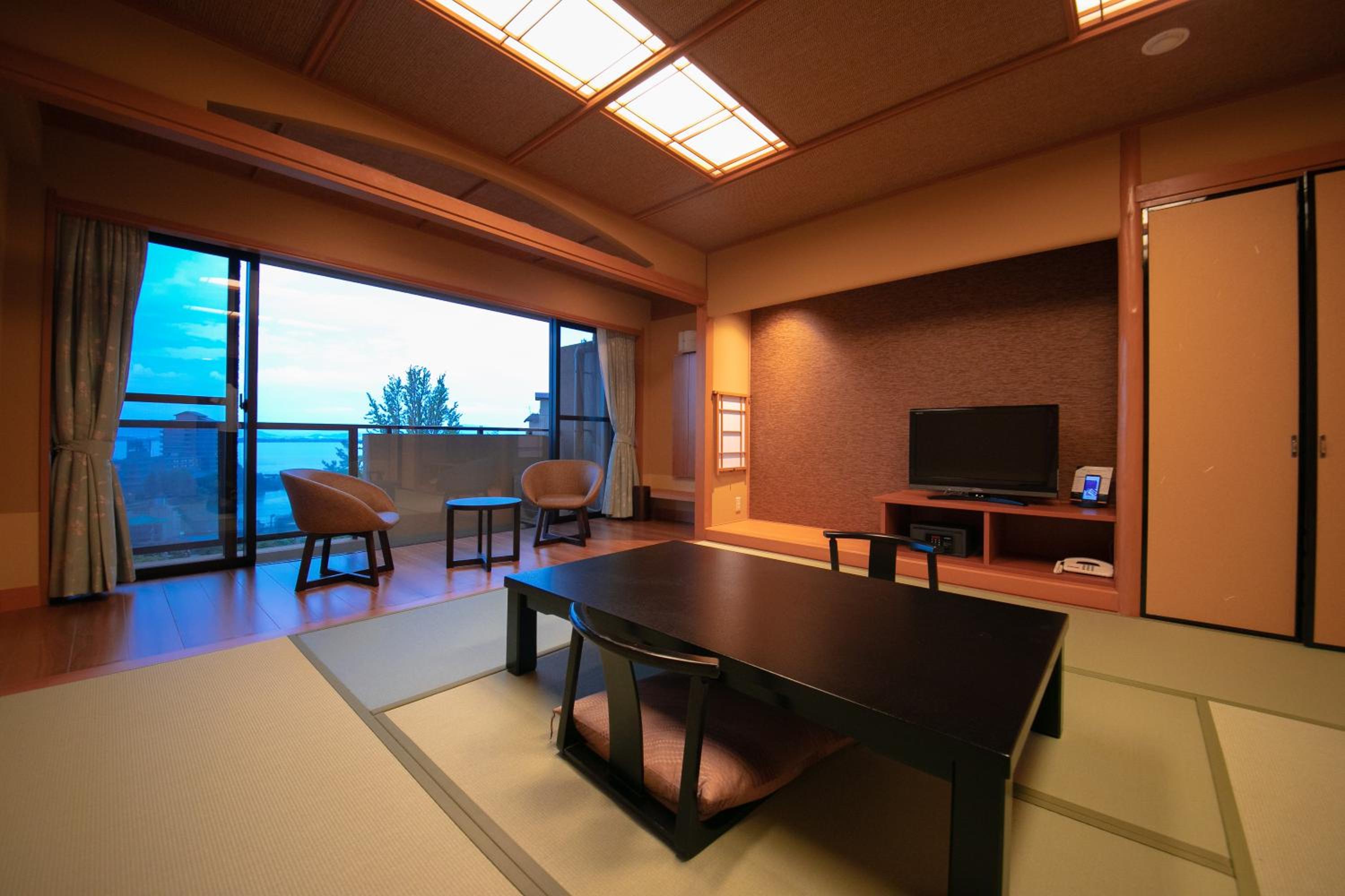 Standard Japanese-Style Room - Photo 1