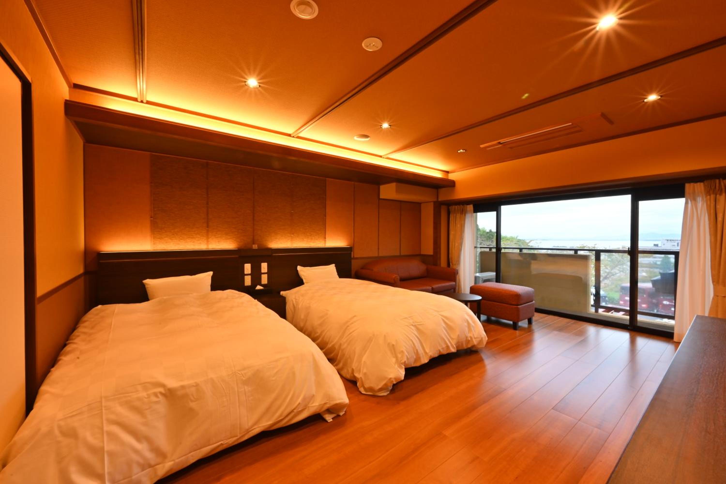 Twin Room - Photo 2