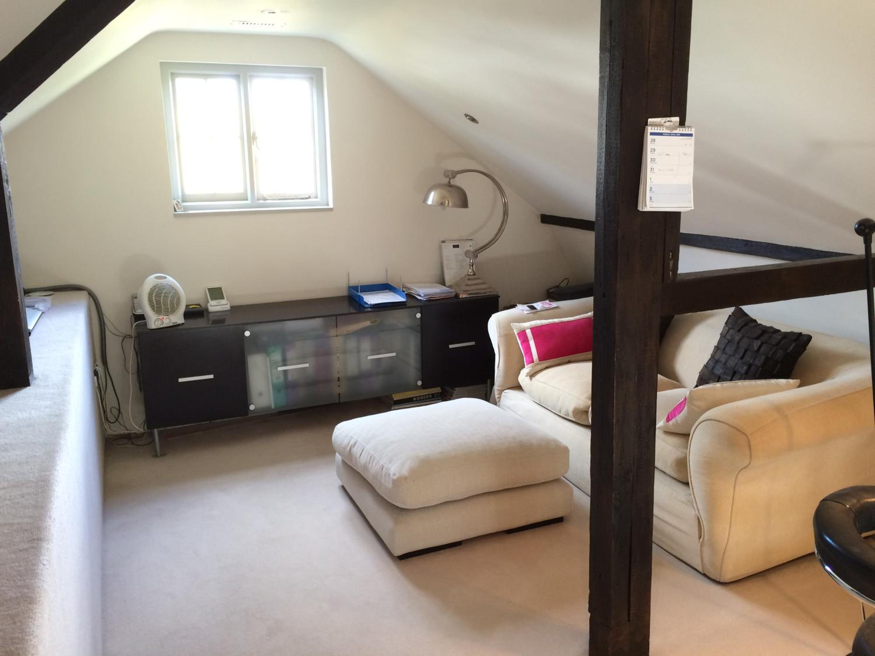 Deluxe Double Room with Bath - Photo 1