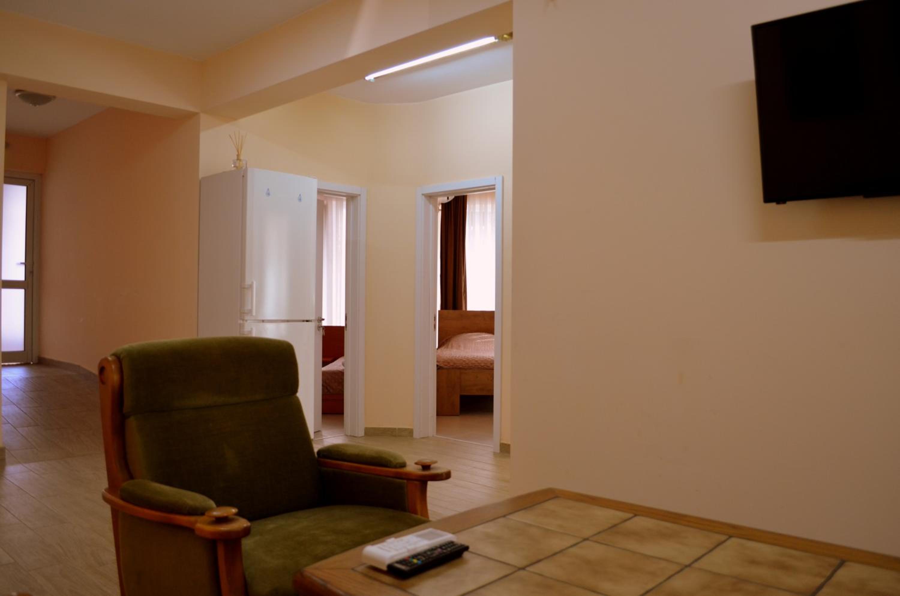 Single Room with Shared Bathroom photo 1