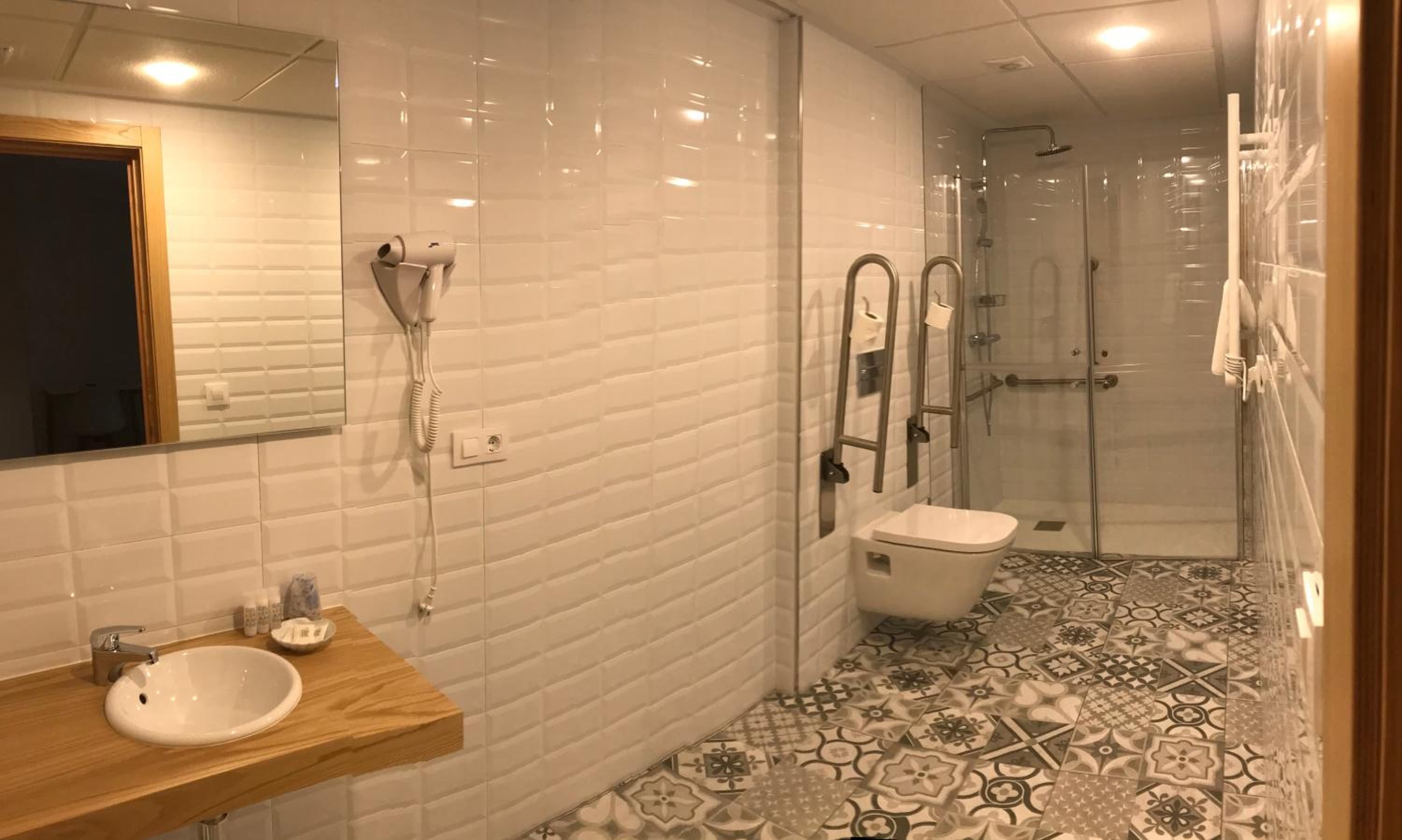 Deluxe Triple Room photo 2