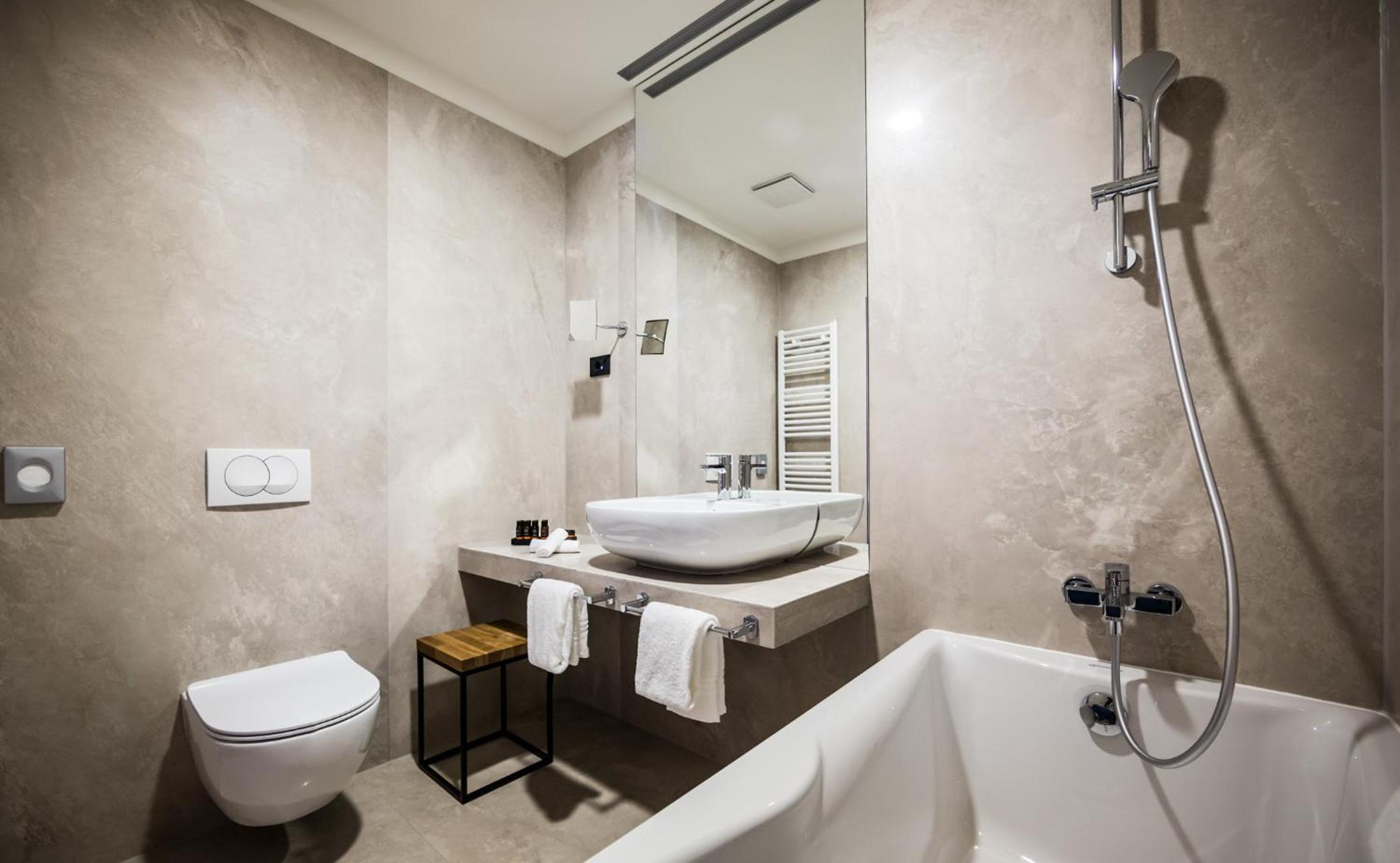 Deluxe Double or Twin Room with Sea View