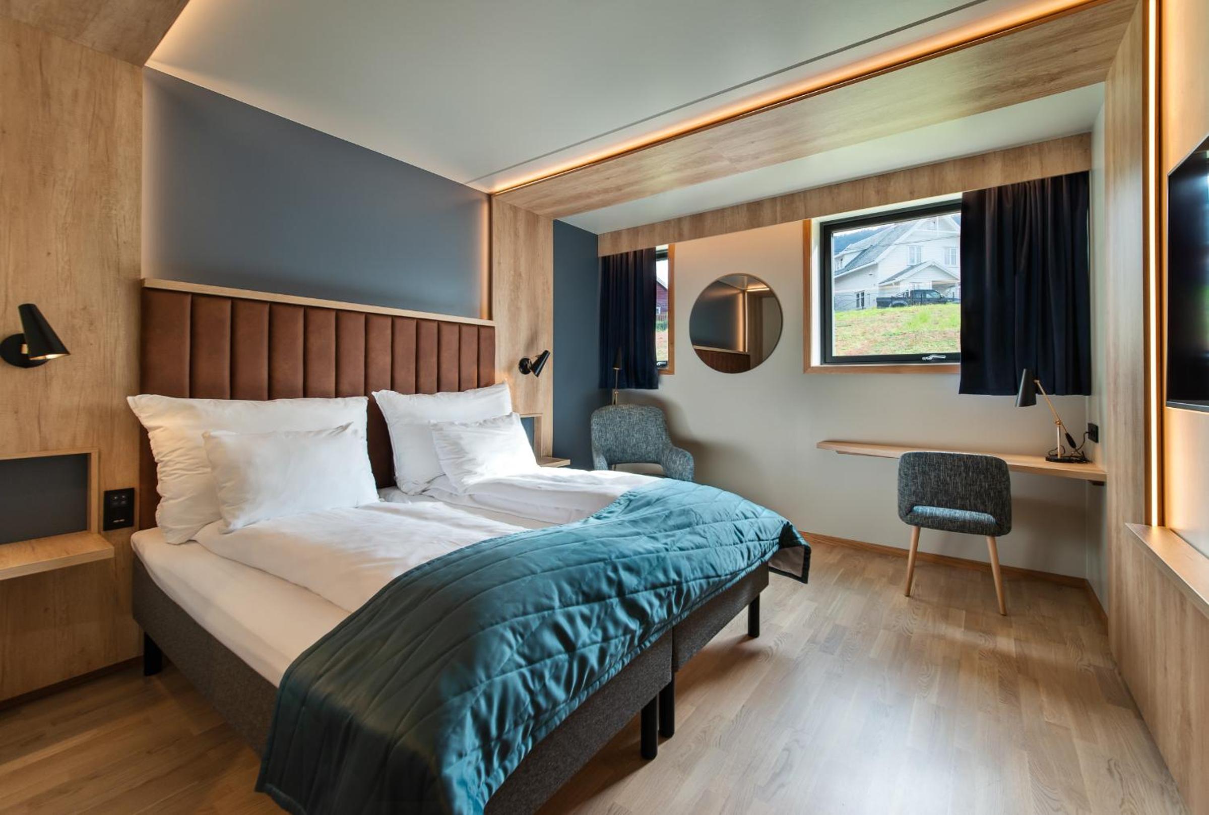 Superior Twin Room - Photo 8