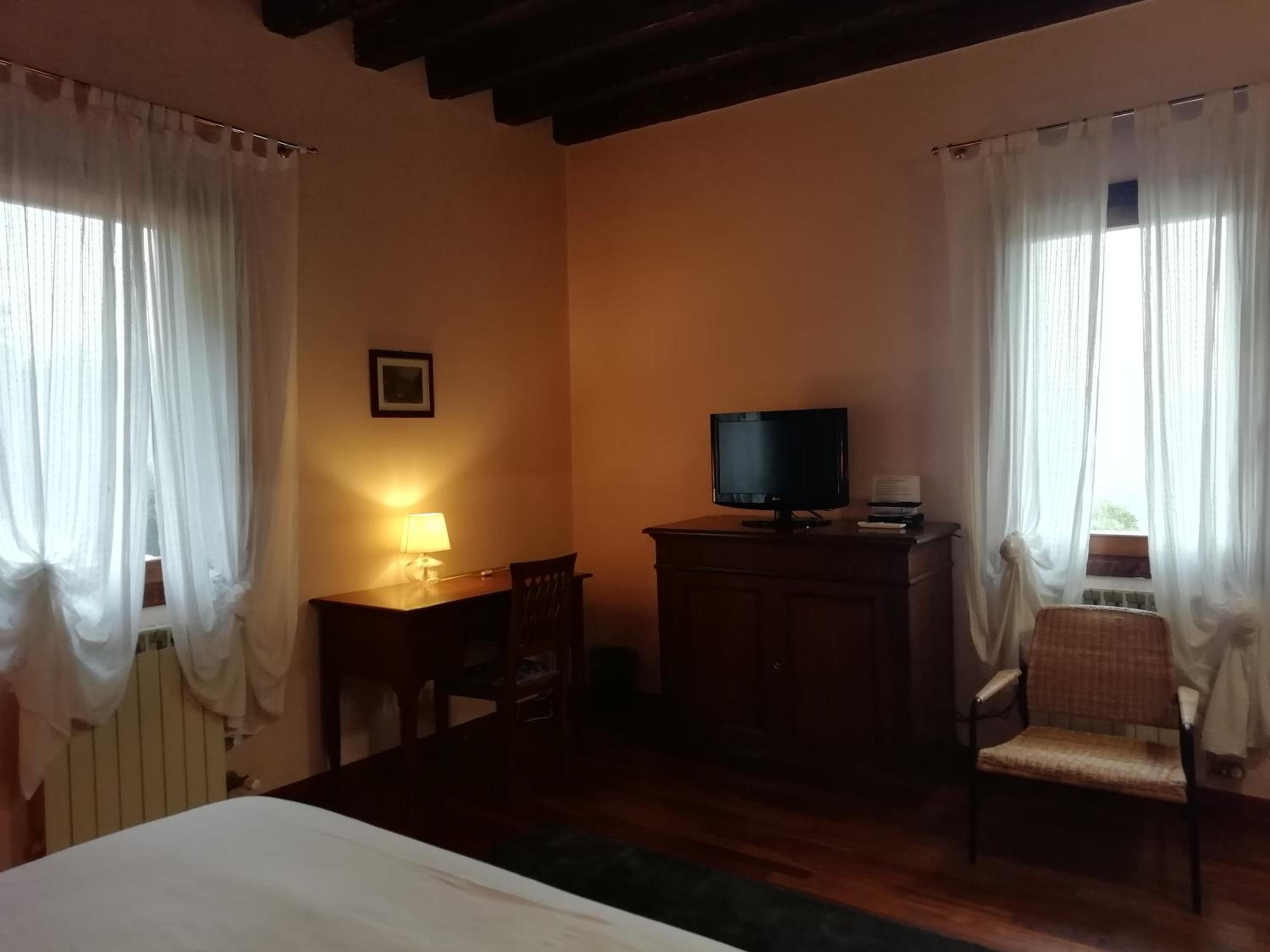 Superior Double Room with Lake View photo 3